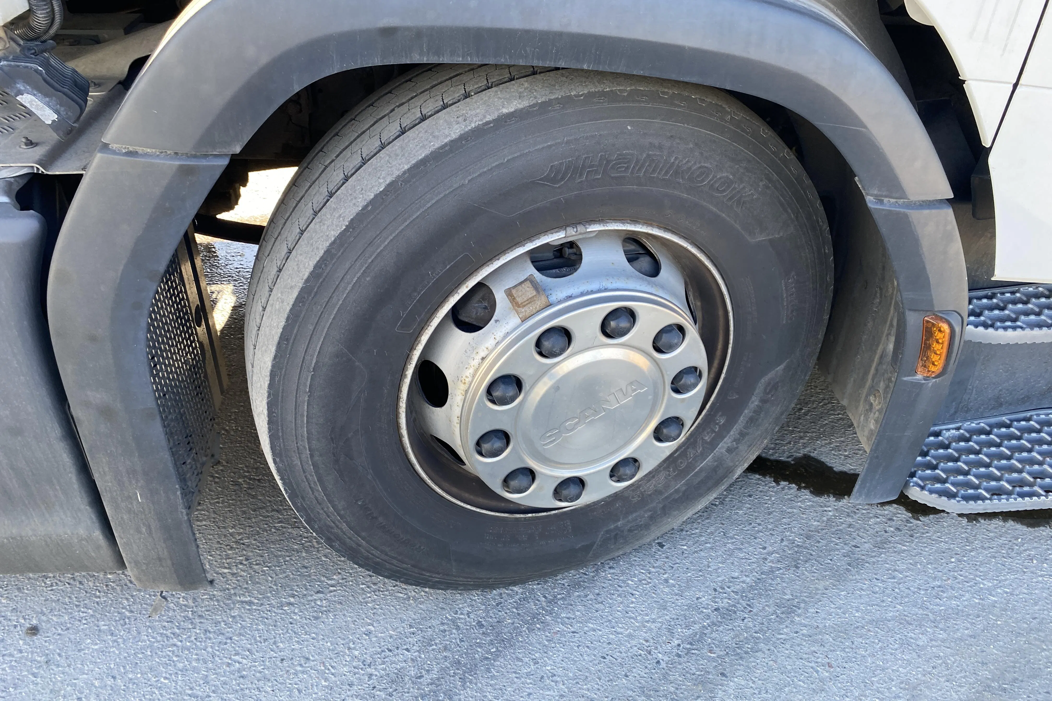 Presentationsfoto 41 av 41: SCANIA L340B 6X2*4 NB - 51 424 km - Automat - vit - 2019