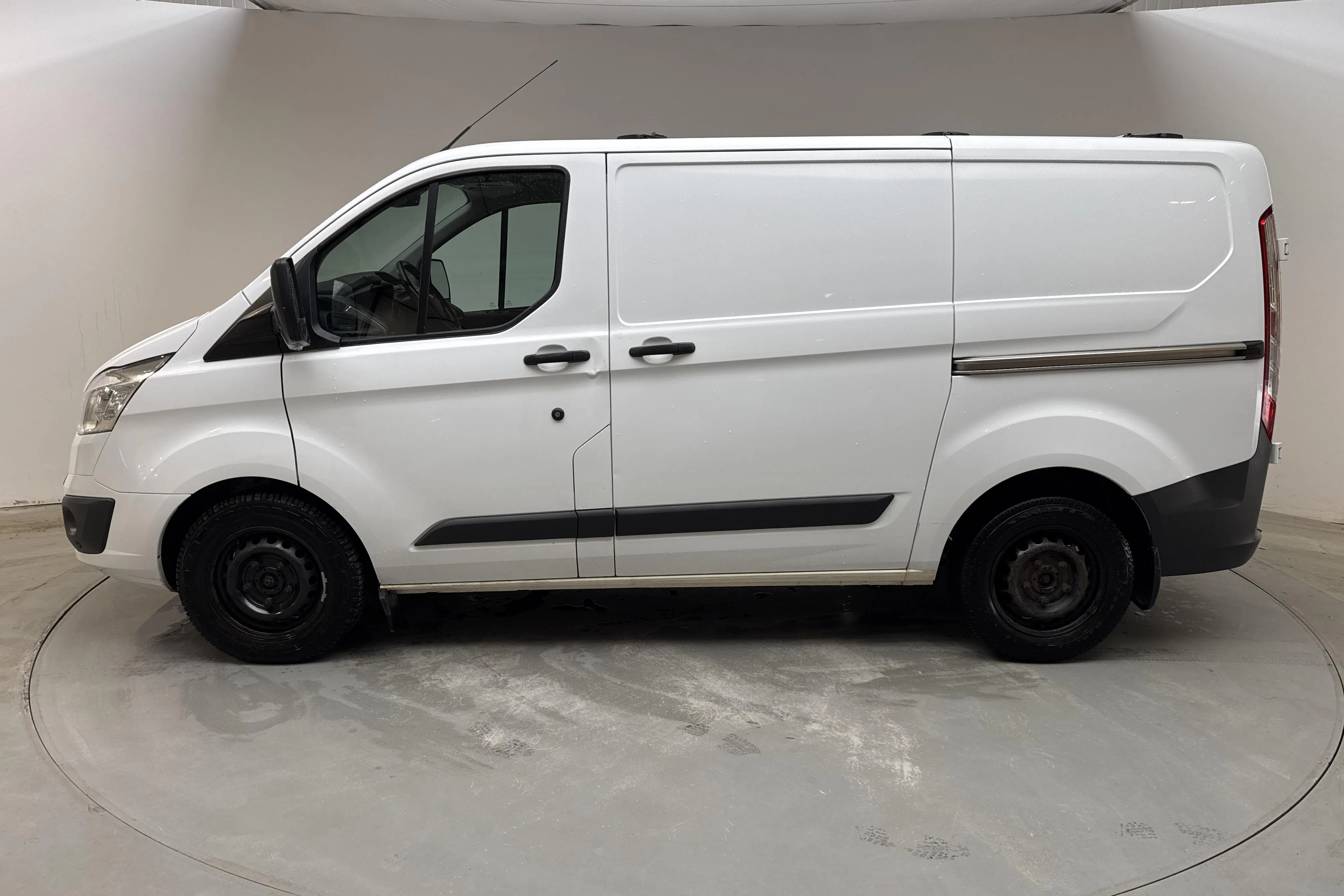Presentation photo 2 of 12: Ford Transit Custom 270 (130hk) - 209 310 km - Automatic - white - 2018