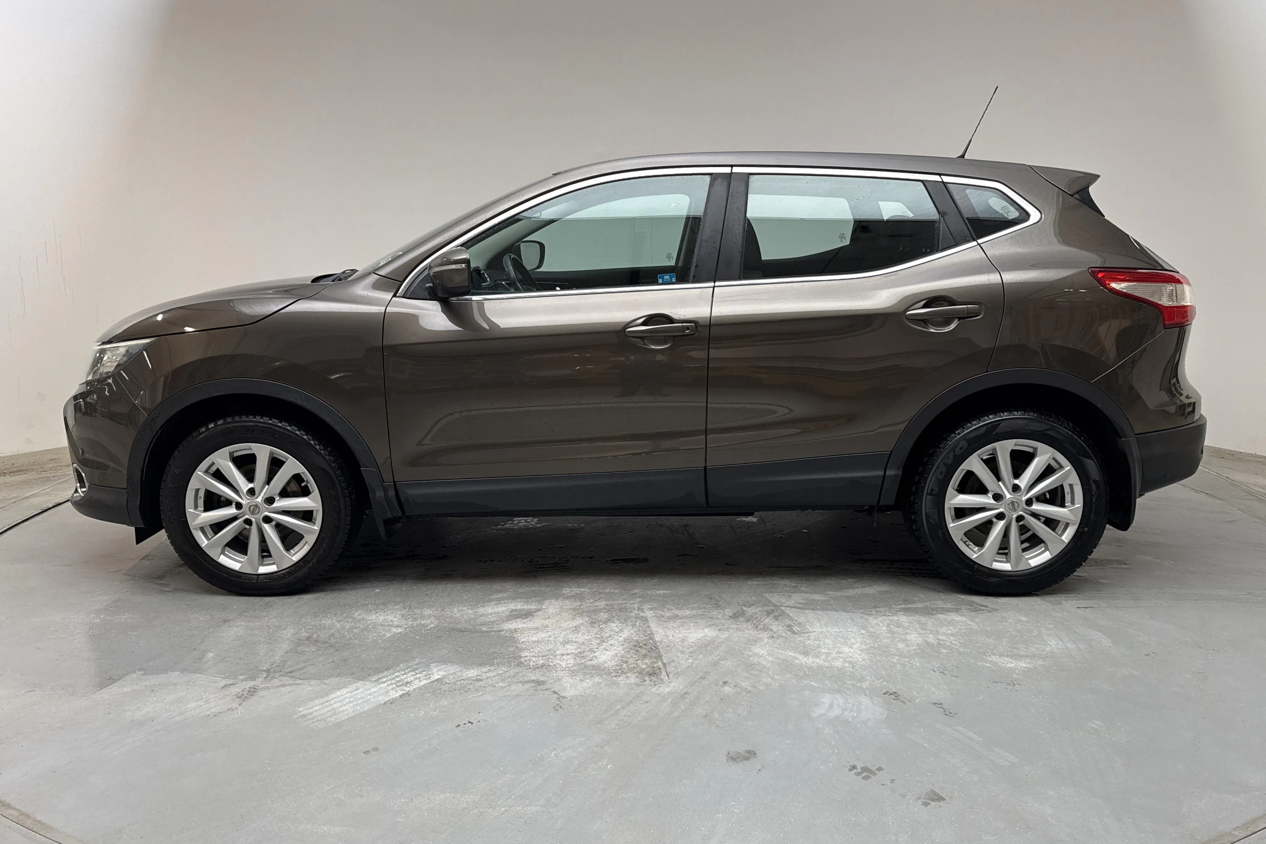 Presentation photo 2 of 14: Nissan Qashqai 1.2 (115hk) - 224 980 km - Manual - brown - 2014