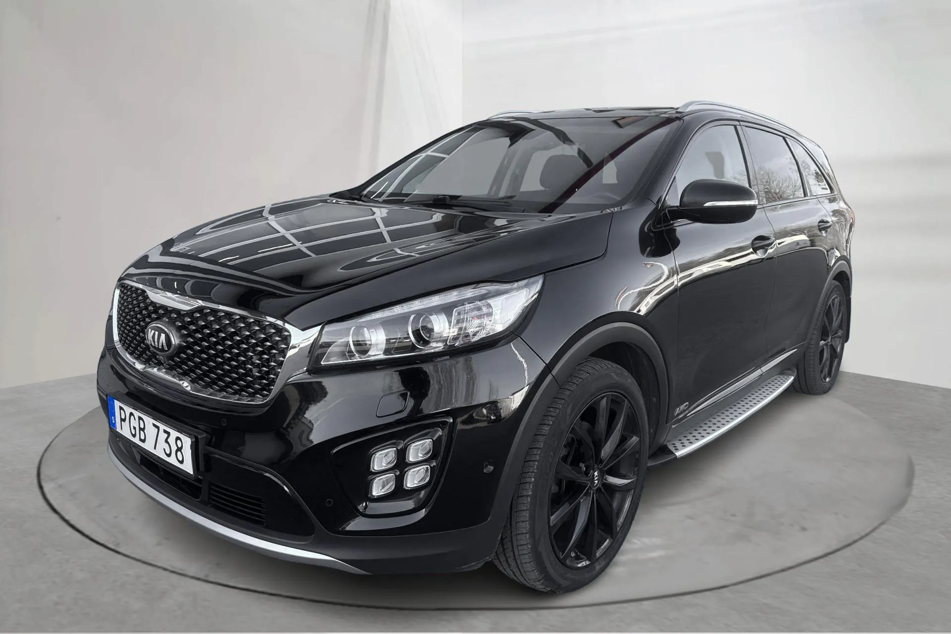 Presentationsfoto 1 av 19: KIA Sorento 2.2 CRDi (200hk) - 11 133 mil - Automat - svart - 2017