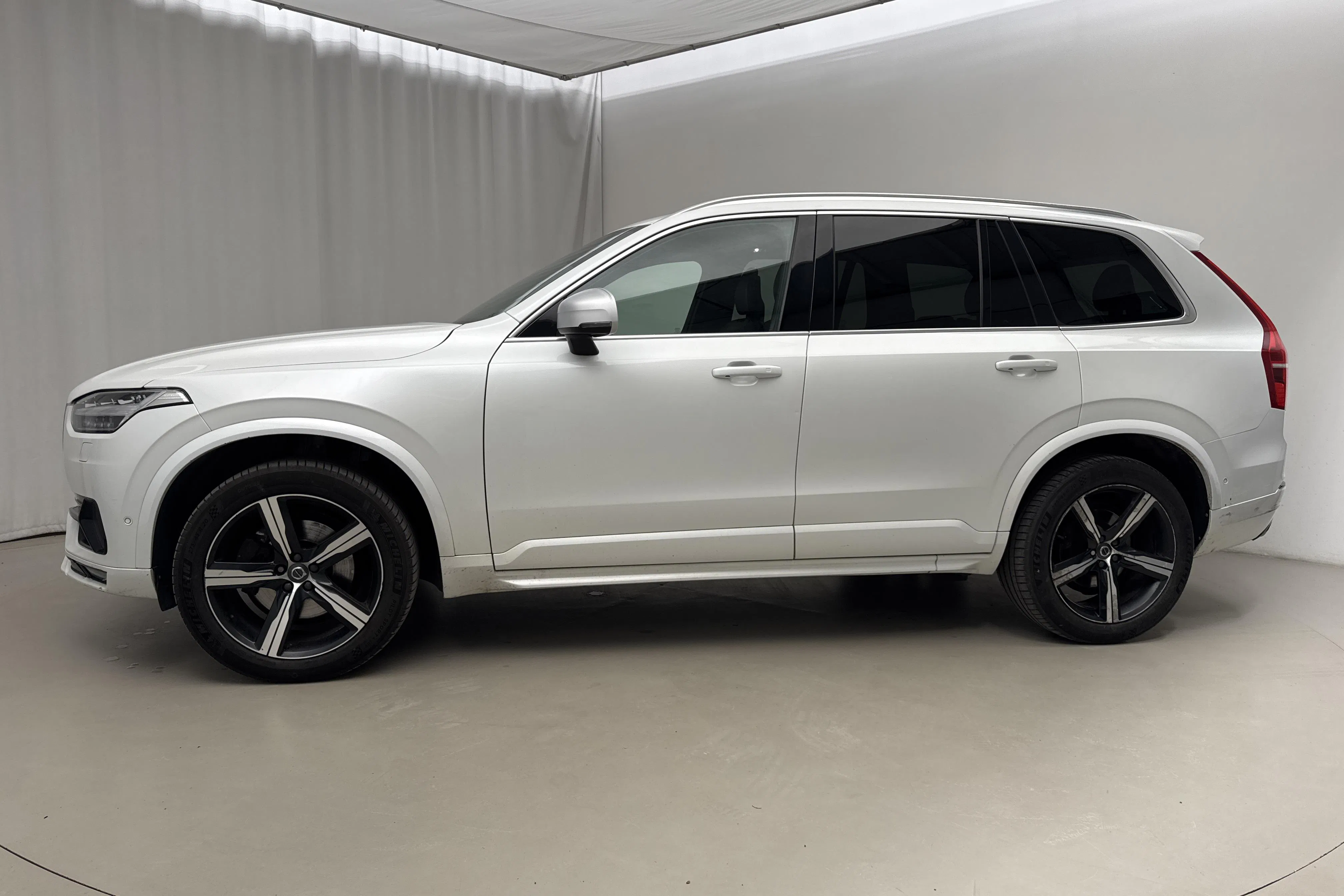 Presentation photo 2 of 26: Volvo XC90 D5 AWD (225hk) - 212 140 km - Automatic - white - 2016