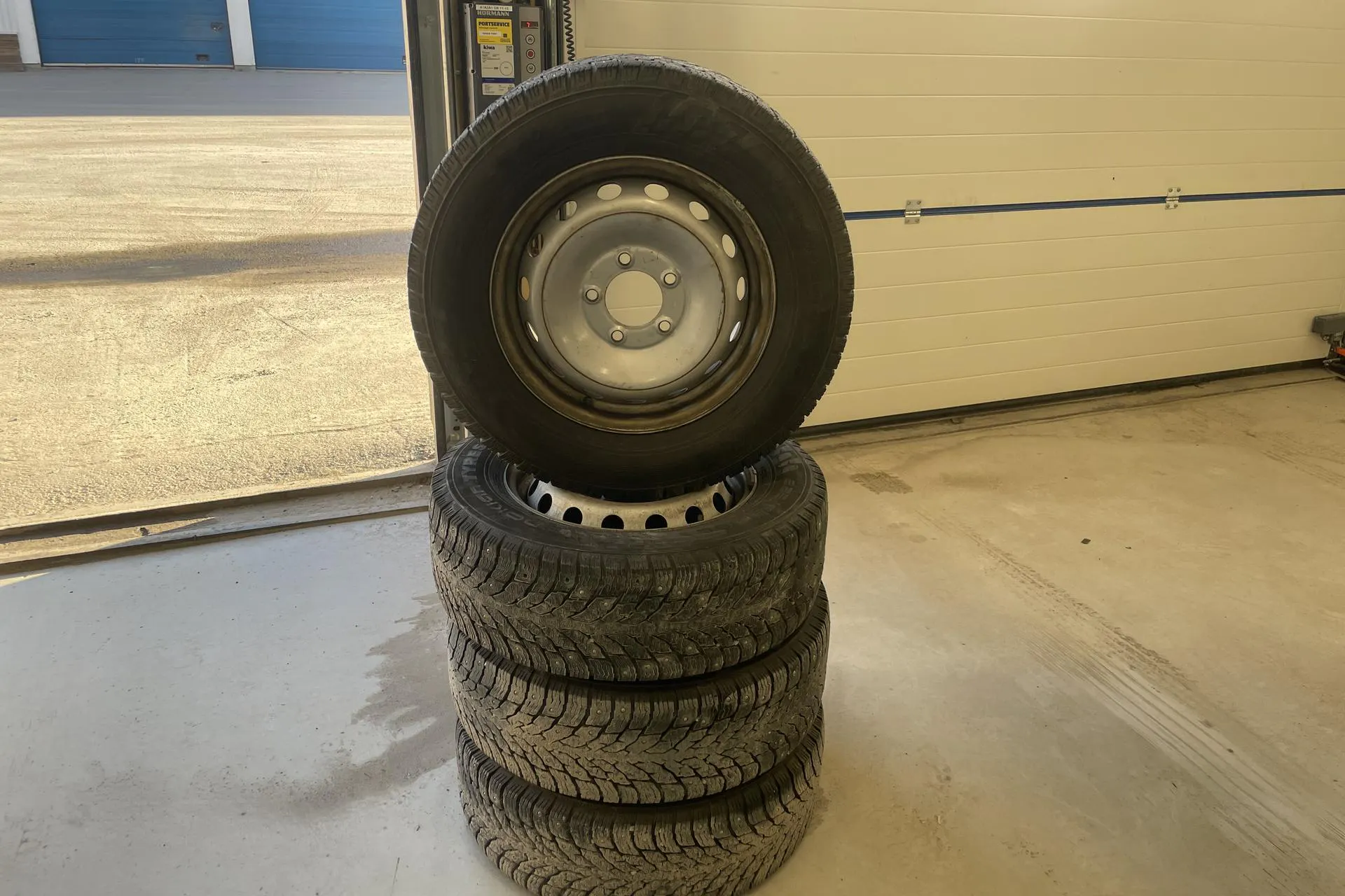 Presentation photo 21 of 21: Renault Master 2.3 dCi Volymskåp2WD (180hk) - 106 620 km - Automatic - white - 2020