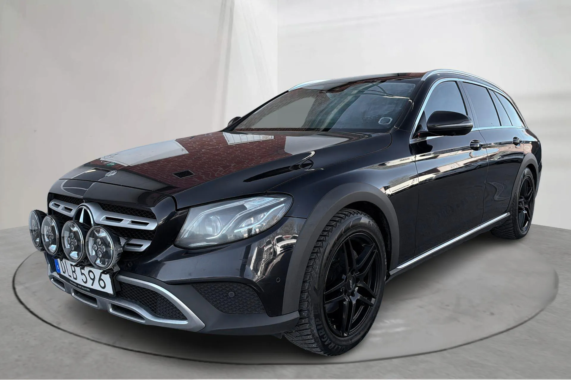 Presentation photo 1 of 16: Mercedes E 220 d 4MATIC Kombi All-Terrain S213 (194hk) - 266 720 km - Automatic - Dark Blue - 2018