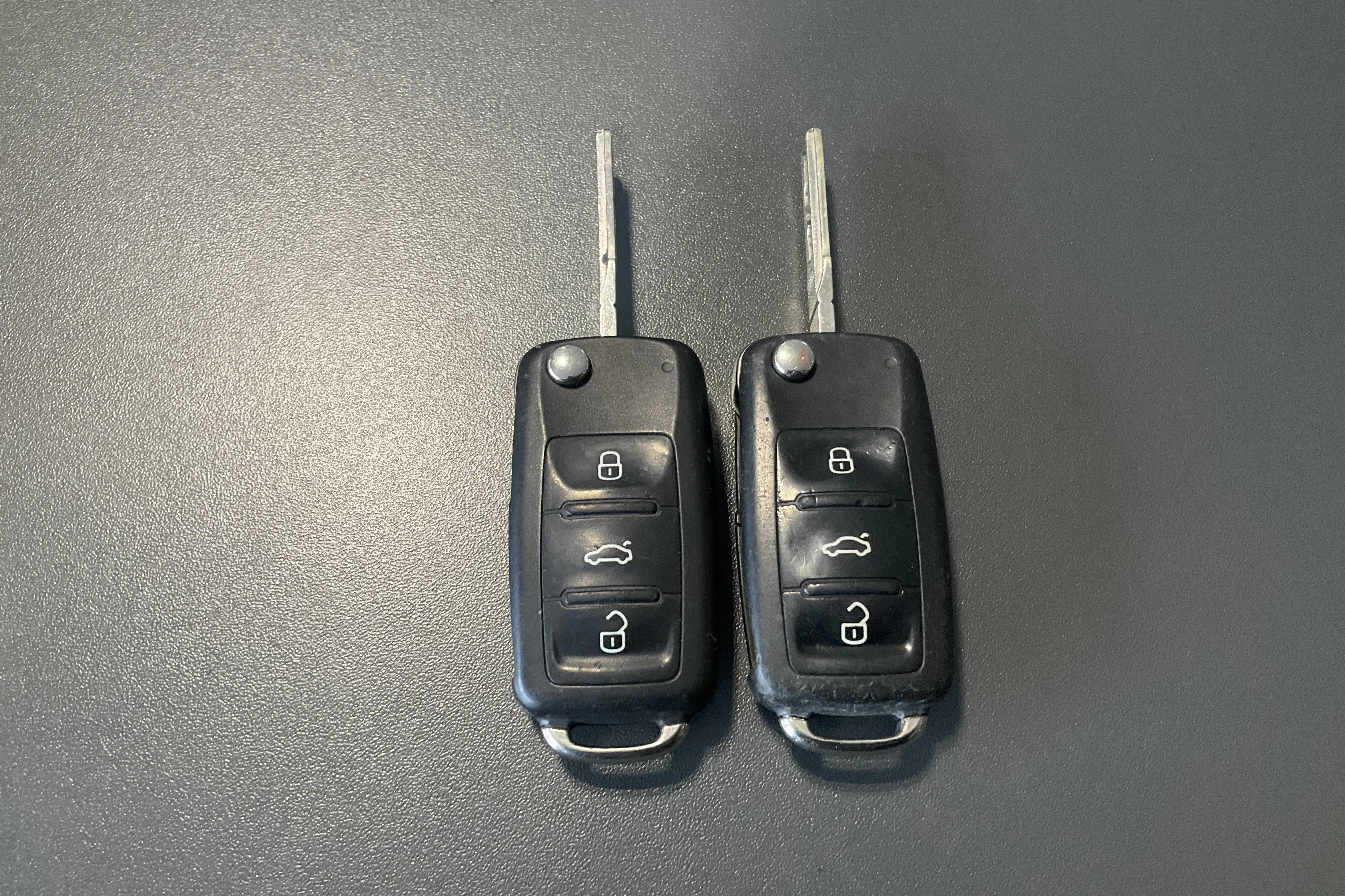 Presentation photo 18 of 18: VW Caddy 2.0 TDI Maxi Skåp (102hk) - 212 670 km - Automatic - silver - 2018