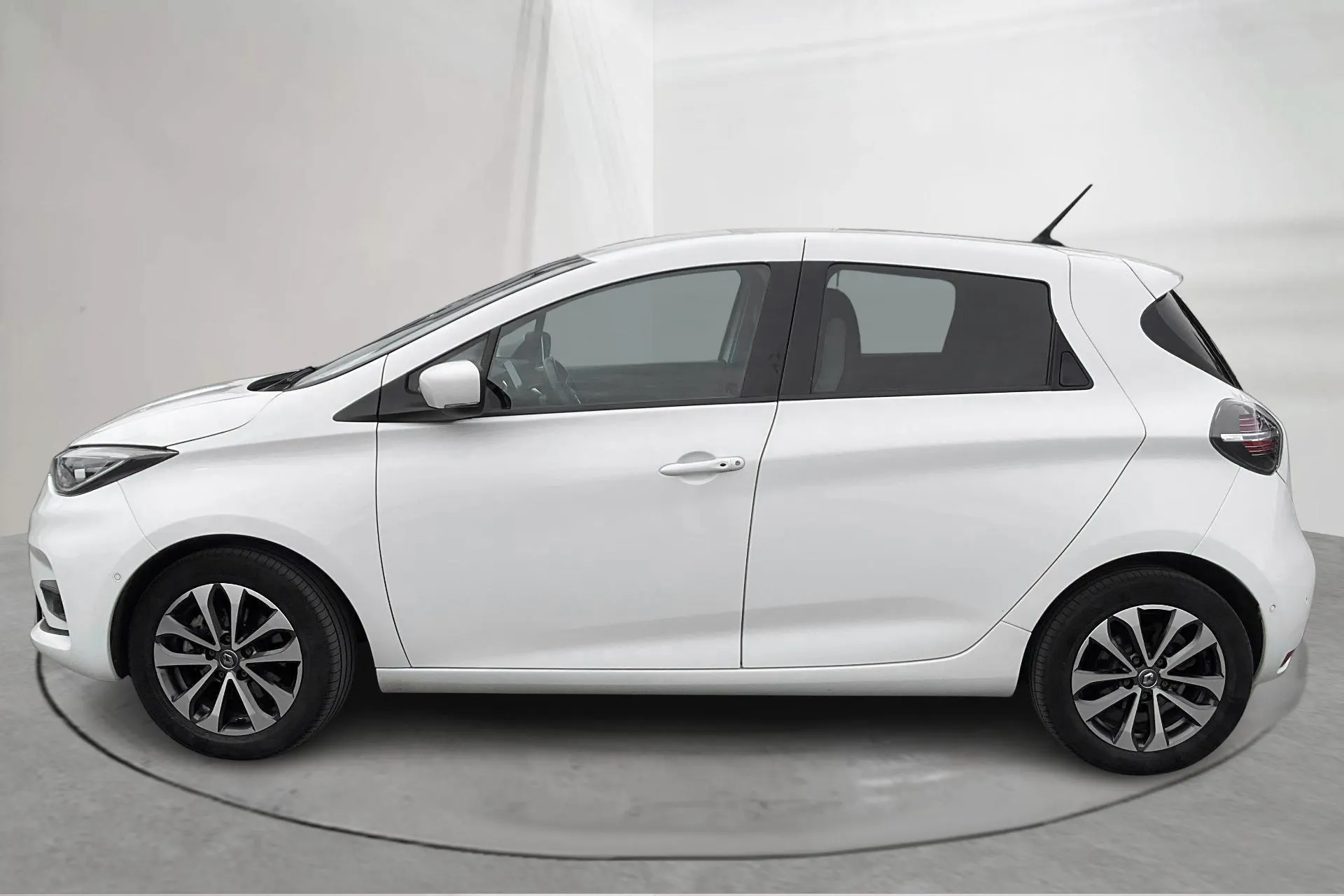 Presentationsfoto 2 av 21: Renault Zoe 52kWh R135 (135hk) - 9 896 mil - Automat - vit - 2020