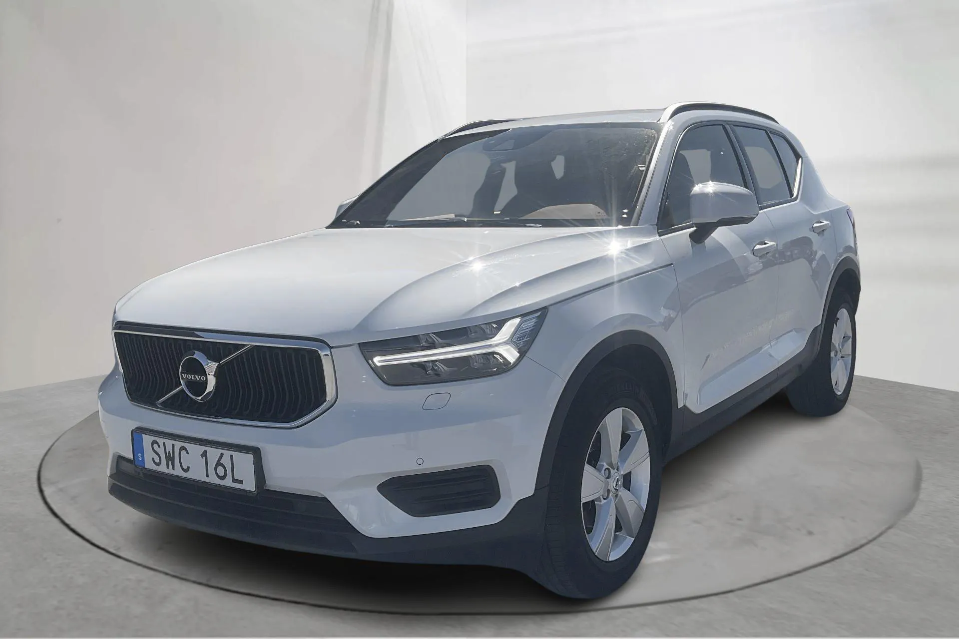Volvo XC40 T2 2WD (129hk)