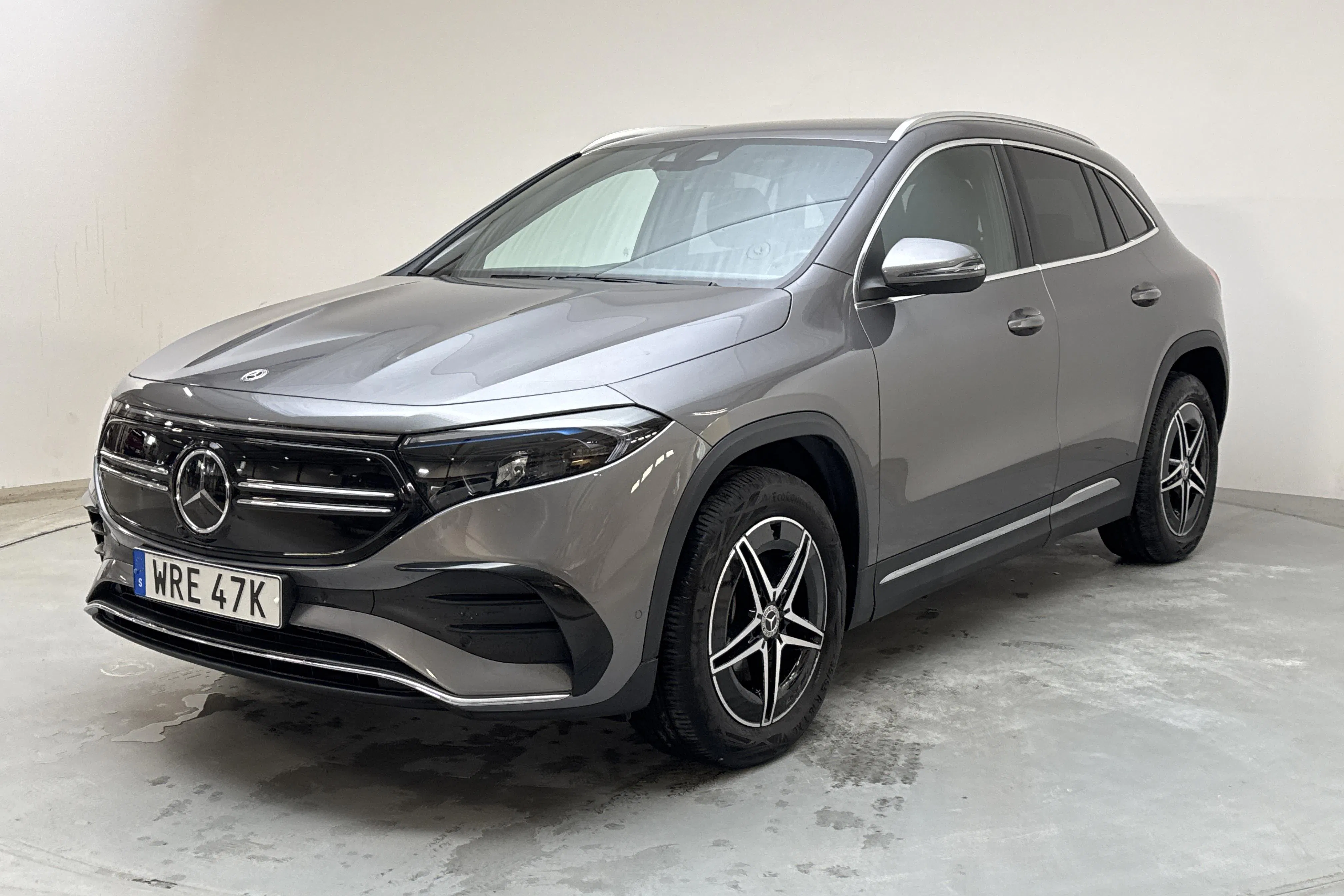Presentationsfoto 1 av 19: Mercedes EQA 250+ H243 (190hk) - 4 807 mil - Automat - Dark Grey - 2024