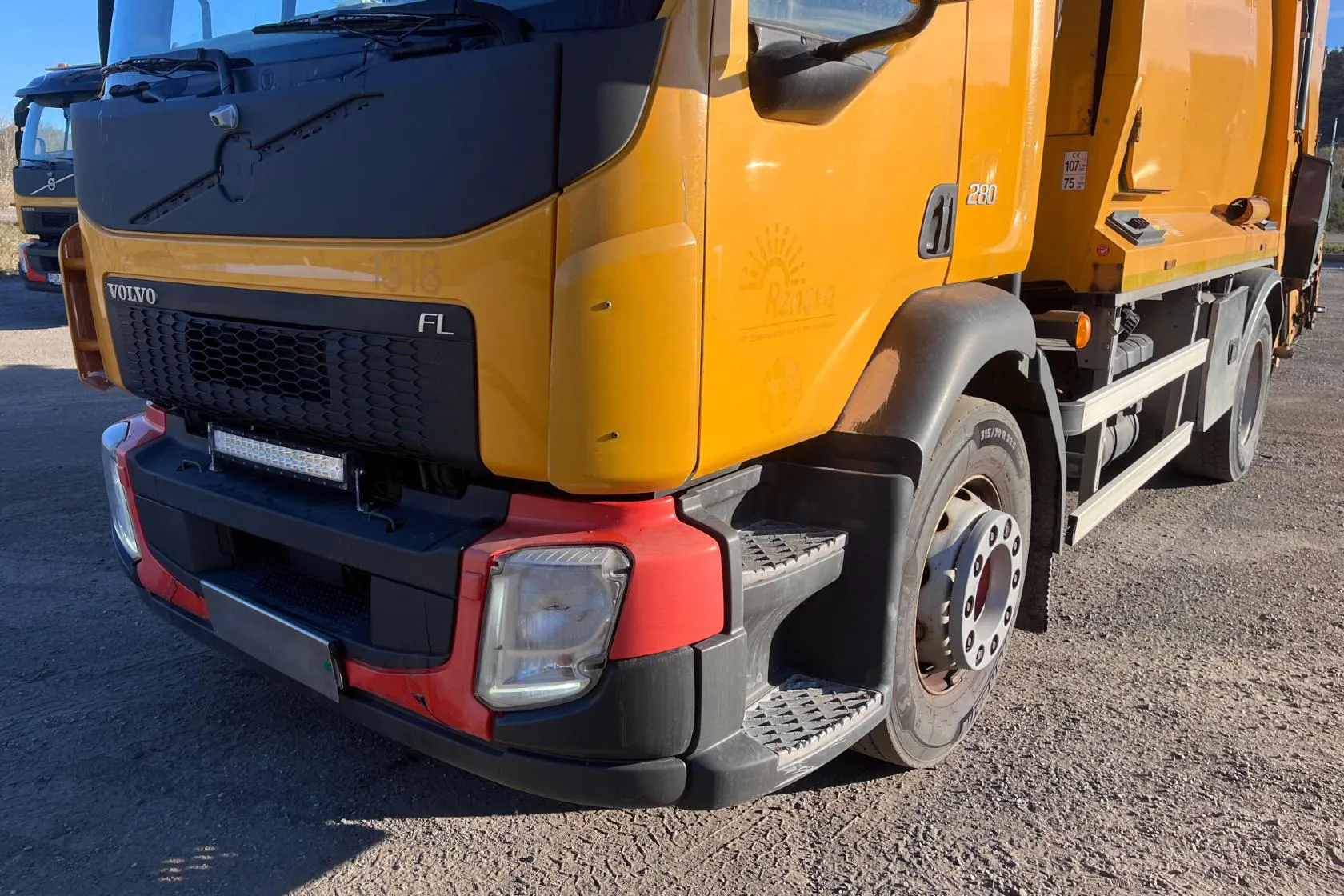 Presentationsfoto 98 av 98: VOLVO FL280 - 150 508 km - Automat - gul - 2018