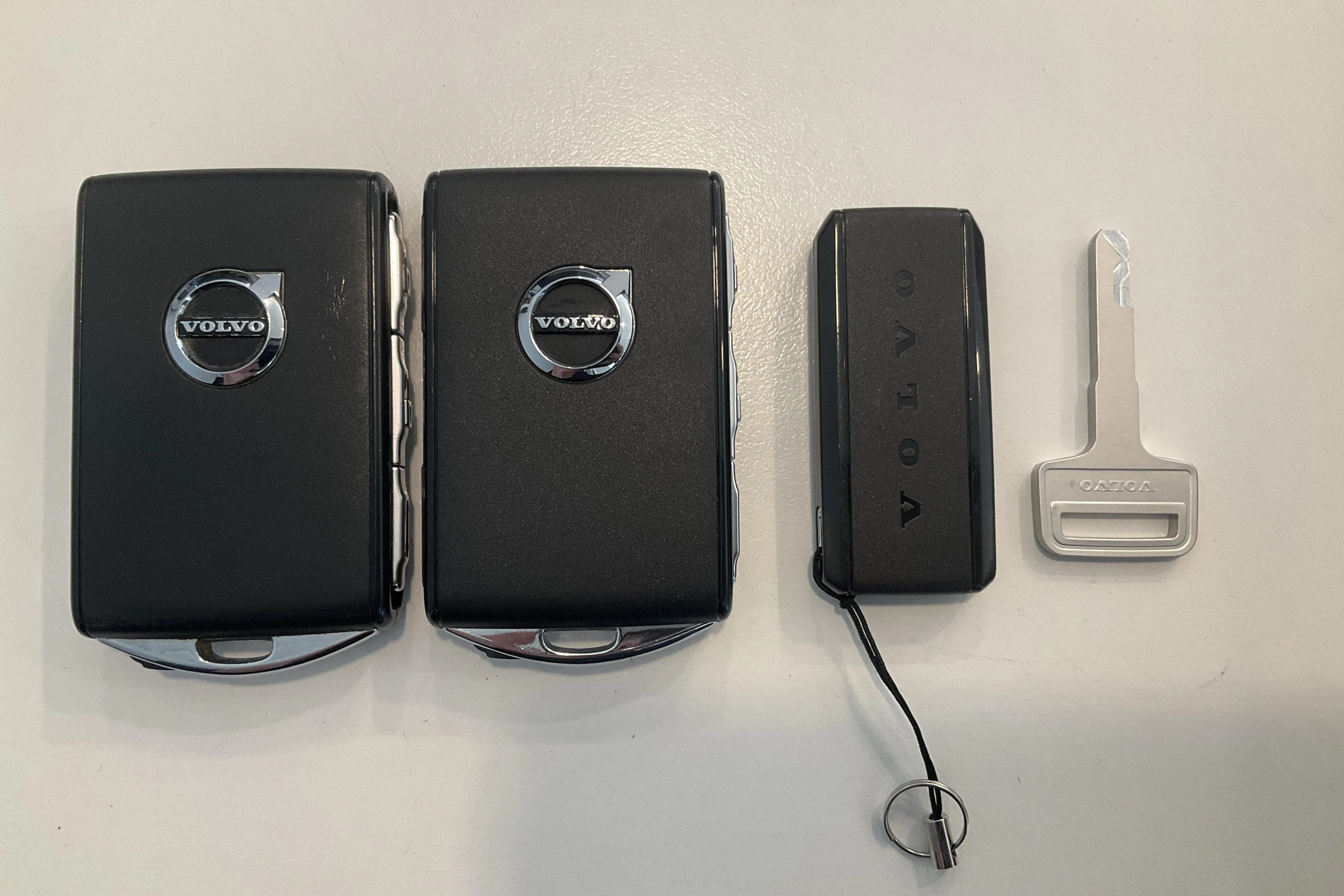 Presentation photo 23 of 23: Volvo V60 D4 Cross Country AWD (190hk) - 80 390 km - Automatic - gray - 2020