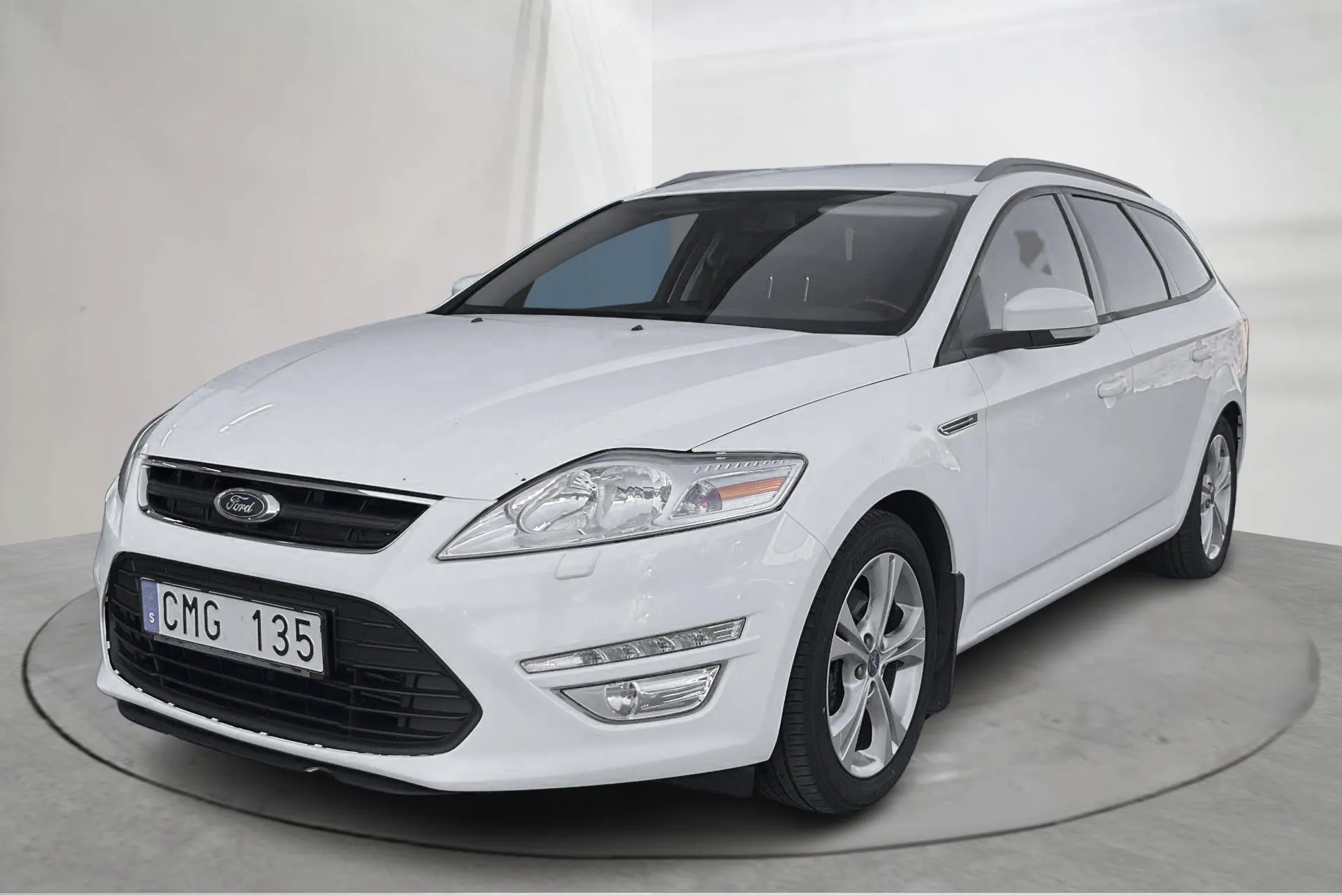Presentationsfoto 1 av 17: Ford Mondeo 1.6 Duratorq TDCi Kombi (116hk) - 20 992 mil - Manuell - vit - 2013