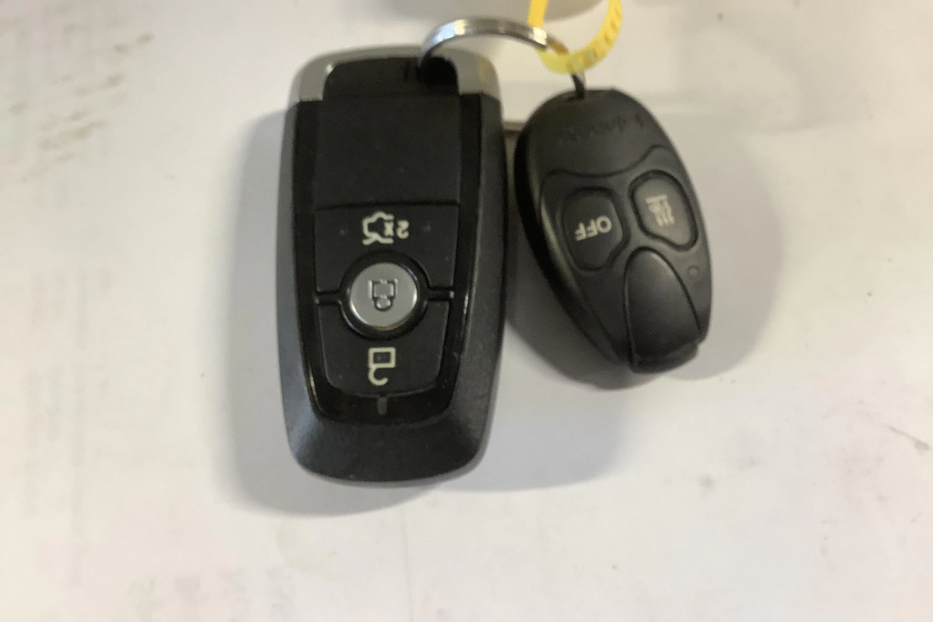 Presentation photo 18 of 18: Ford Mondeo 2.0 TDCi AWD Kombi (190hk) - 170 560 km - Automatic - white - 2021