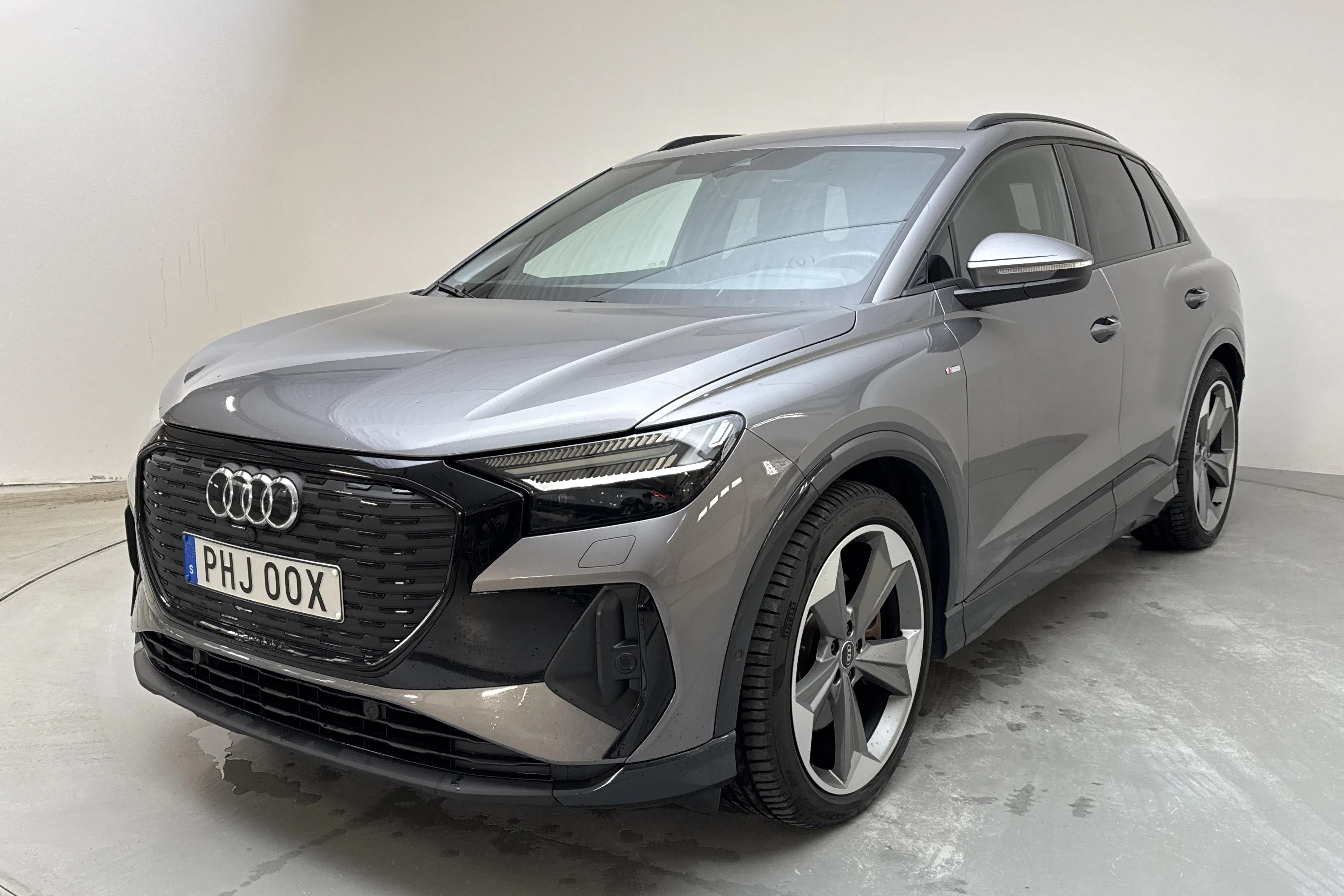 Audi Q4 45 e-tron quattro 77kWh (265hk)