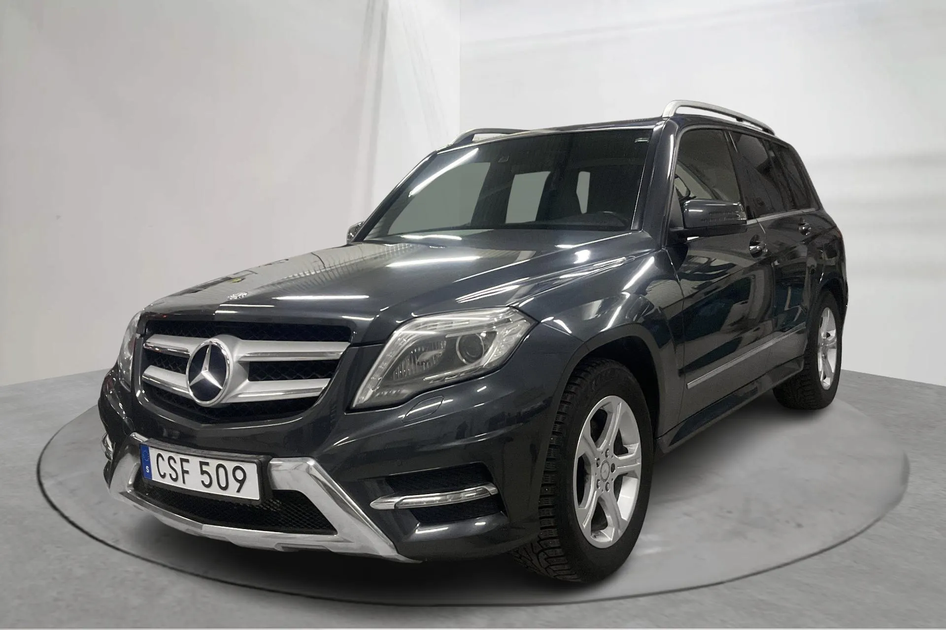 Presentationsfoto 1 av 16: Mercedes GLK 220 CDI 4MATIC X204 (170hk) - 19 895 mil - Automat - Dark Grey - 2013