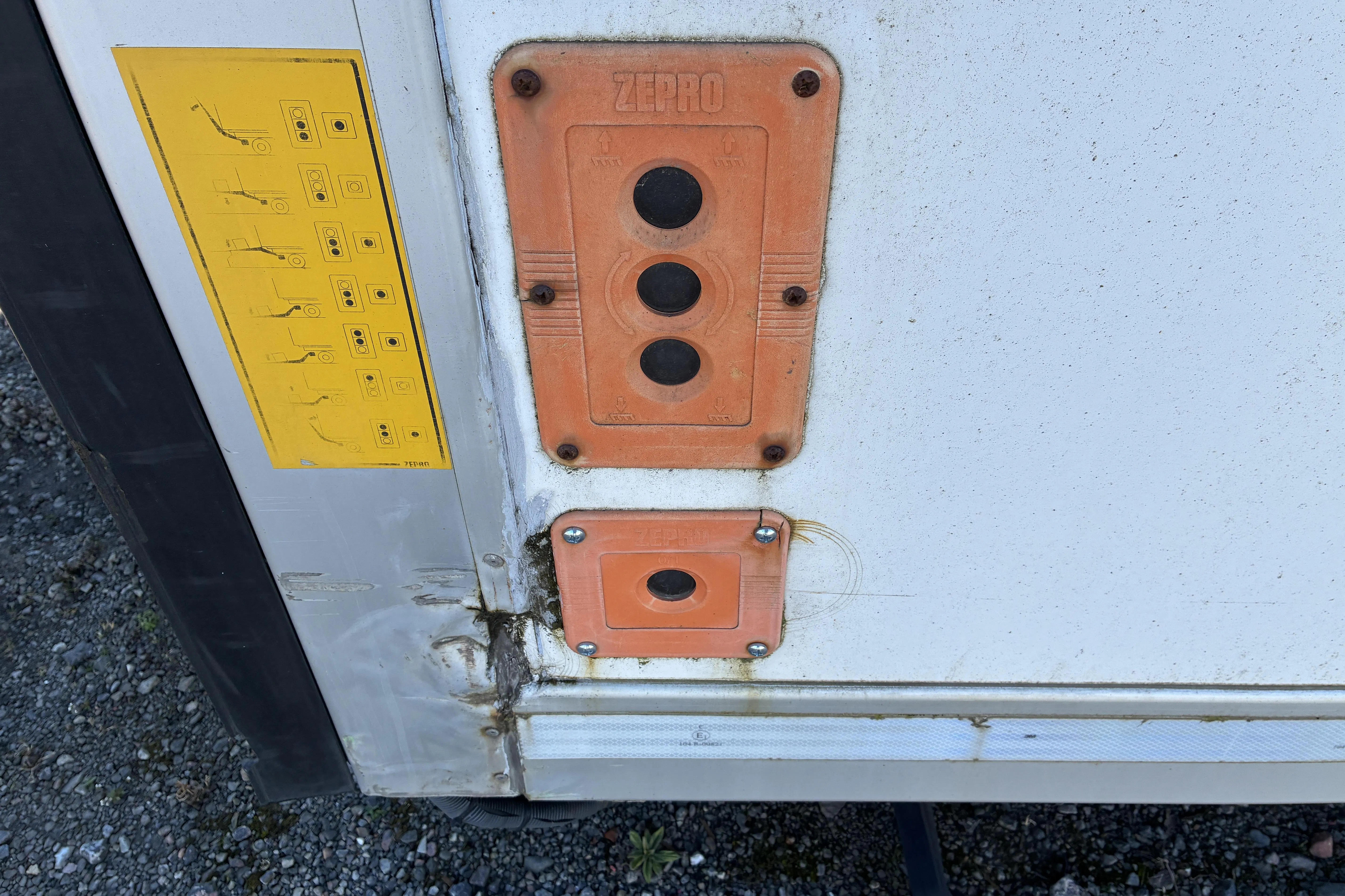 Presentation photo 14 of 14: FOKOR lastbilsskåp med kylaggregat - 0 km