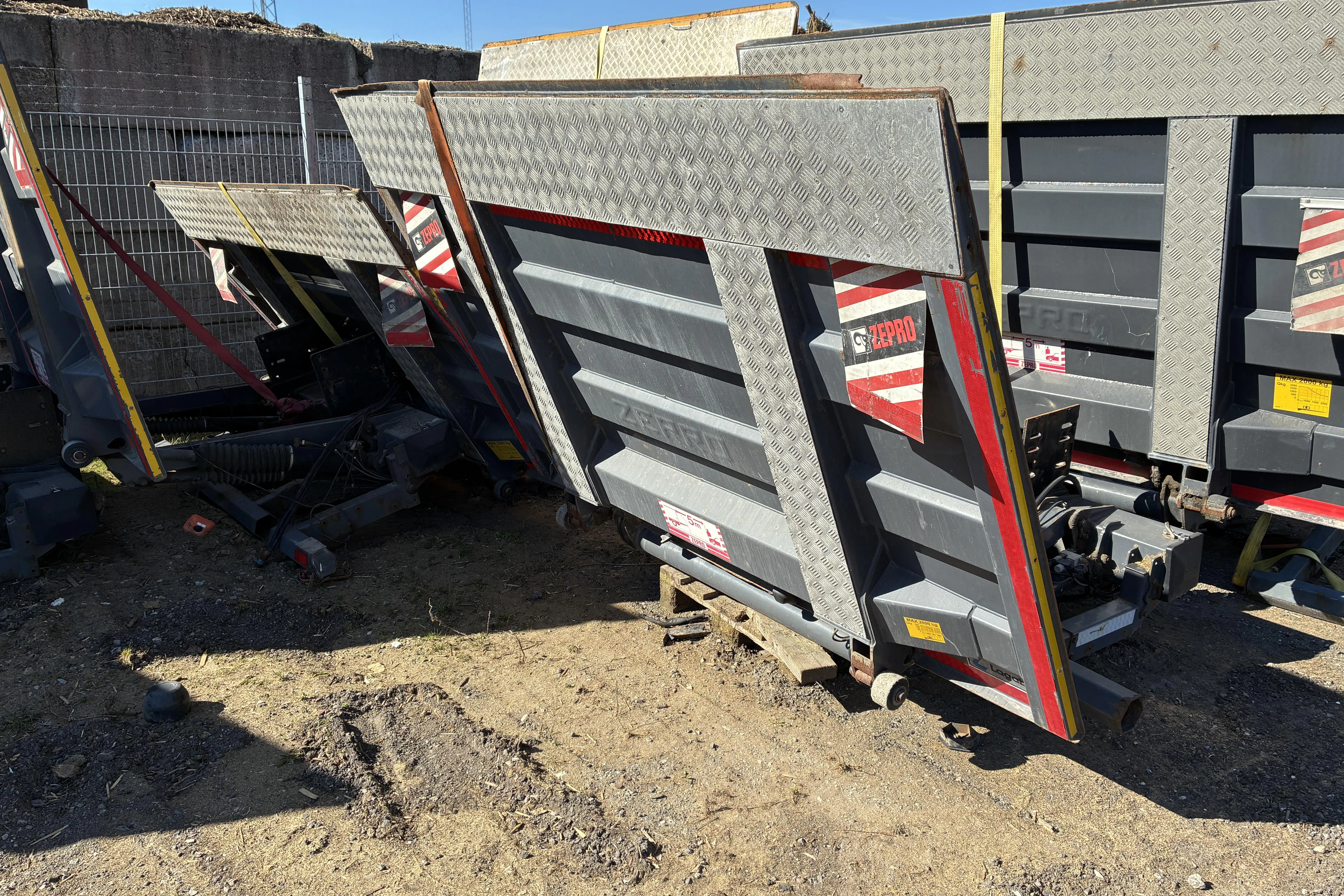 Presentationsfoto 1 av 7: ZEPRO Z 2000 – 175 MA, bakgavellyft (2018) - 0 km - 2018