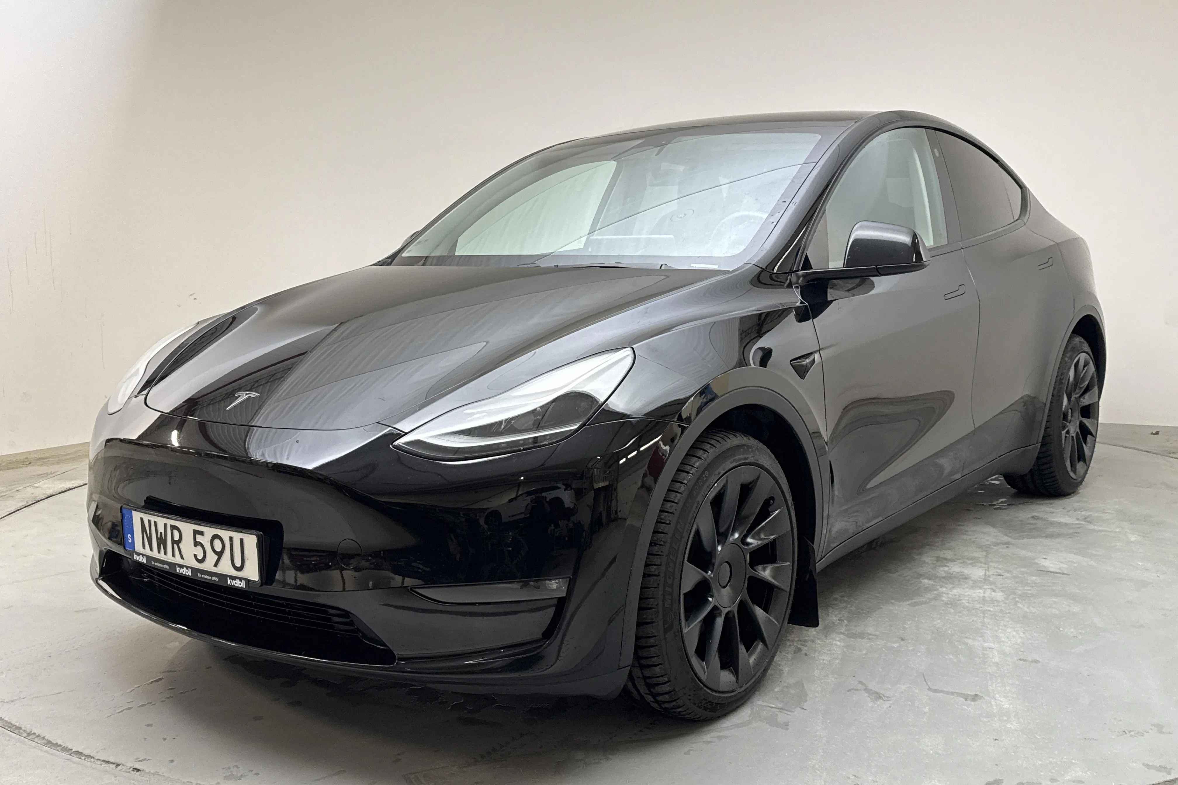Presentation photo 1 of 19: Tesla Model Y Long Range Dual Motor AWD - 79 870 km - Automatic - black - 2023