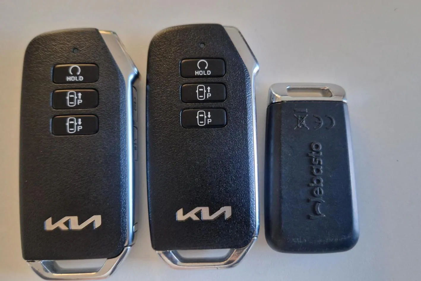 Presentationsfoto 22 av 22: KIA Sportage PHEV AWD (265hk) - 5 130 mil - Automat - vit - 2025
