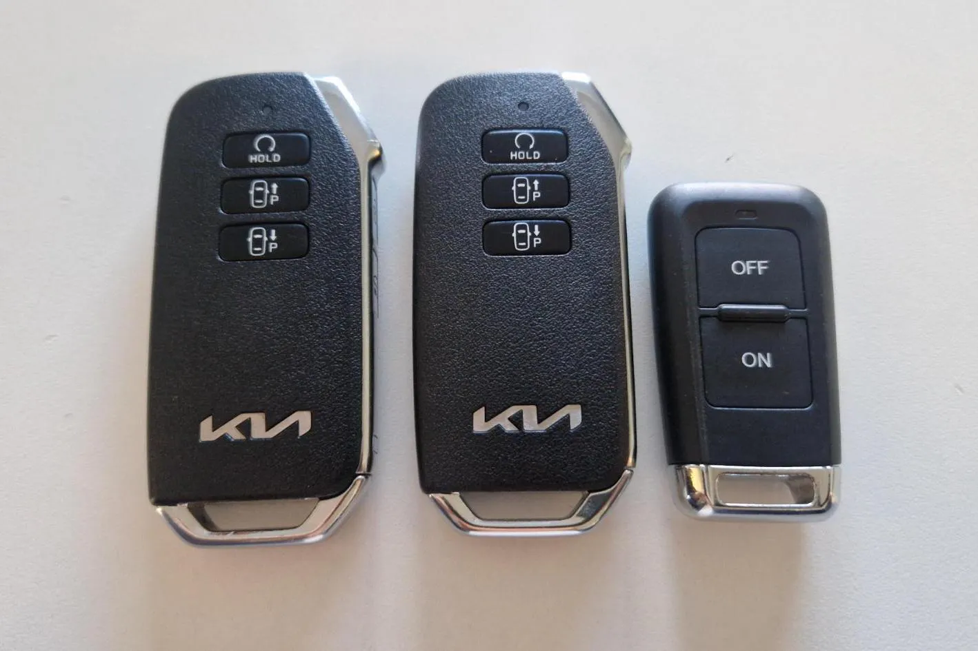 Presentationsfoto 23 av 23: KIA Sportage PHEV AWD (265hk) - 6 145 mil - Automat - vit - 2025