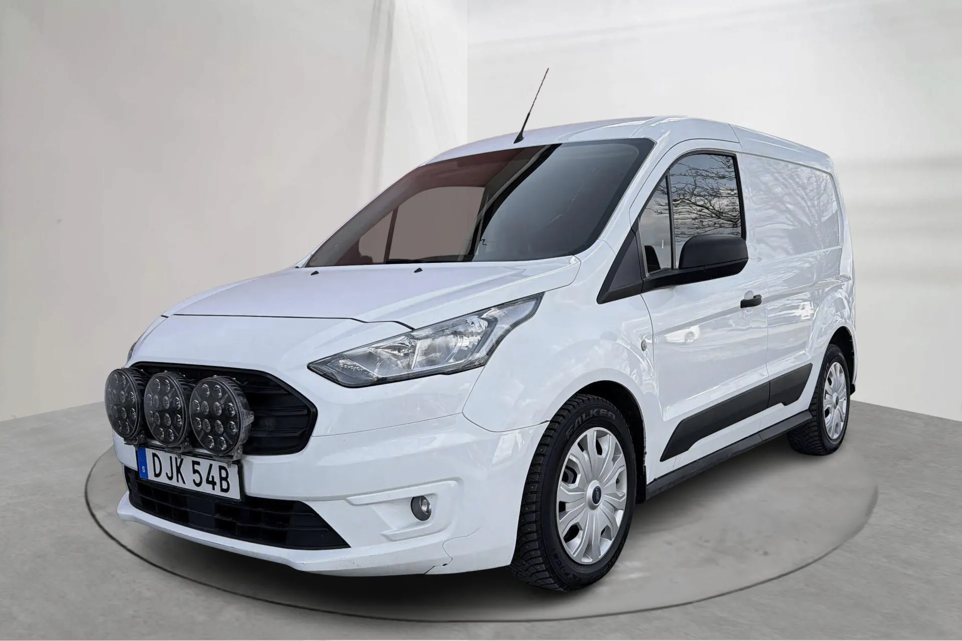 Presentation photo 1 of 15: Ford Transit Connect 1.5 EcoBlue (100hk) - 126 390 km - Manual - white - 2020