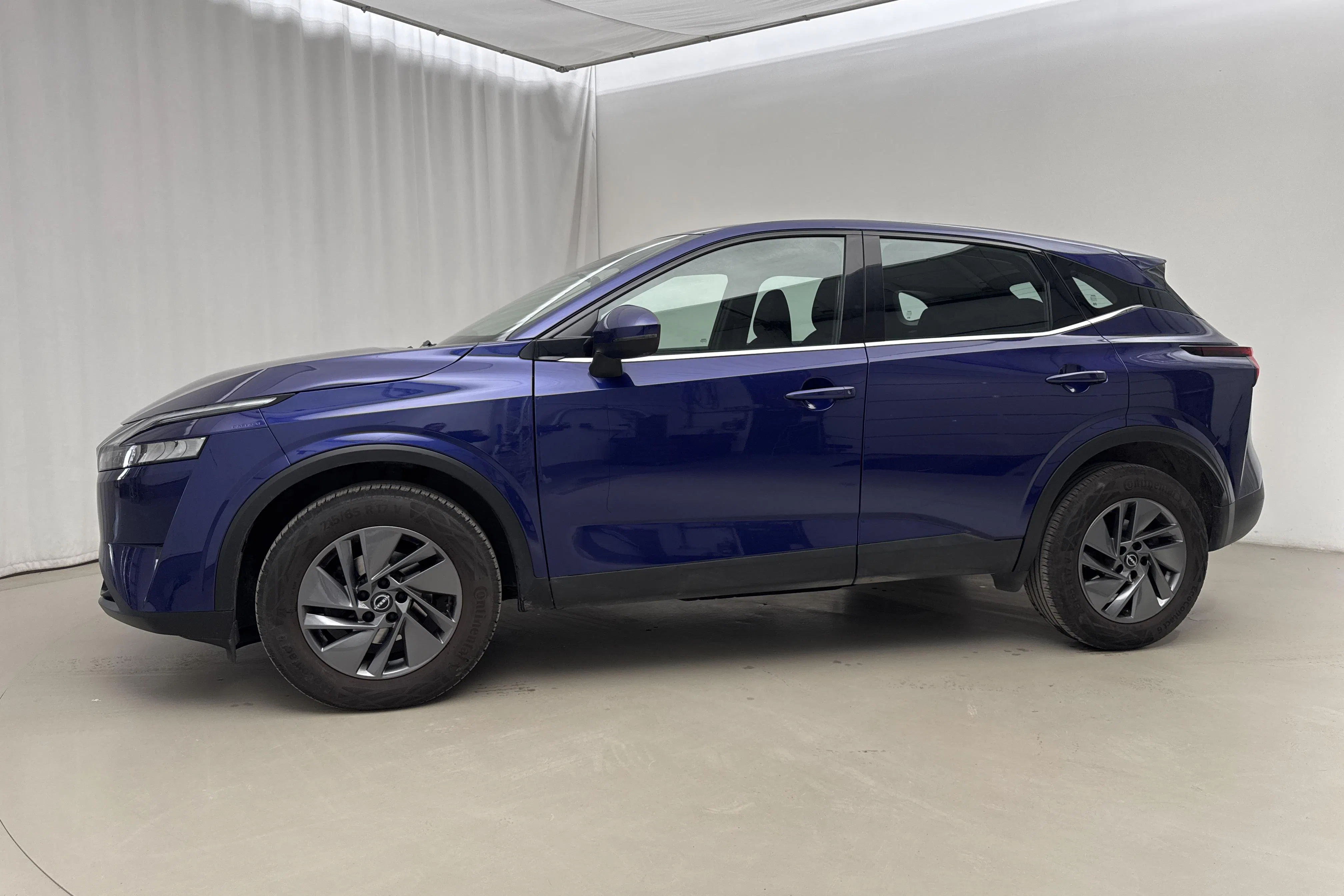 Presentationsfoto 2 av 16: Nissan Qashqai 1.3 MHEV (158hk) - 2 946 mil - Automat - blå - 2023