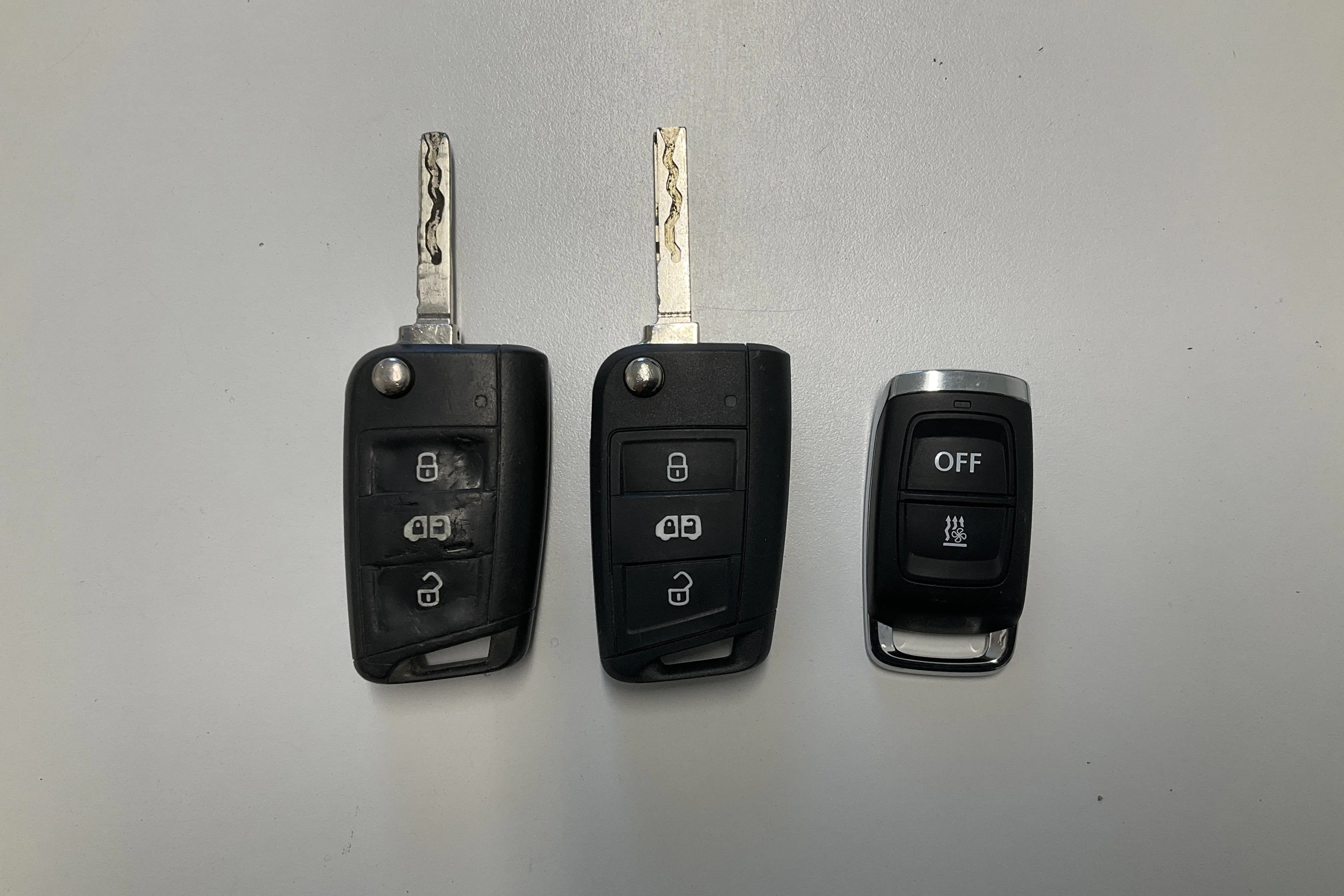 Presentation photo 14 of 14: VW Crafter 35 2.0 TDI Skåp 4Motion (177hk) - 145 710 km - Automatic - silver - 2019