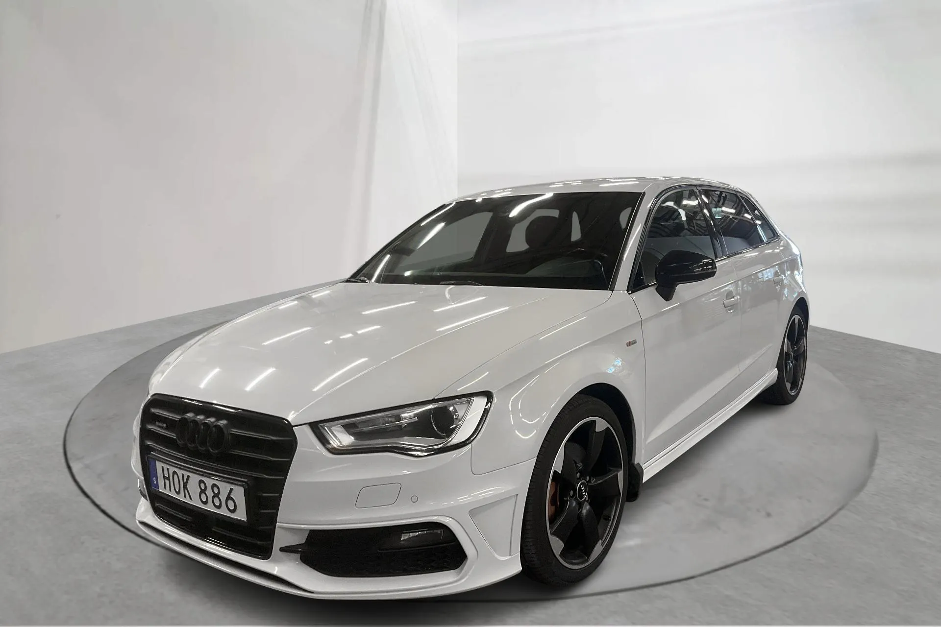Presentation photo 1 of 14: Audi A3 2.0 TDI Sportback quattro (184hk) - 167 820 km - Automatic - white - 2015
