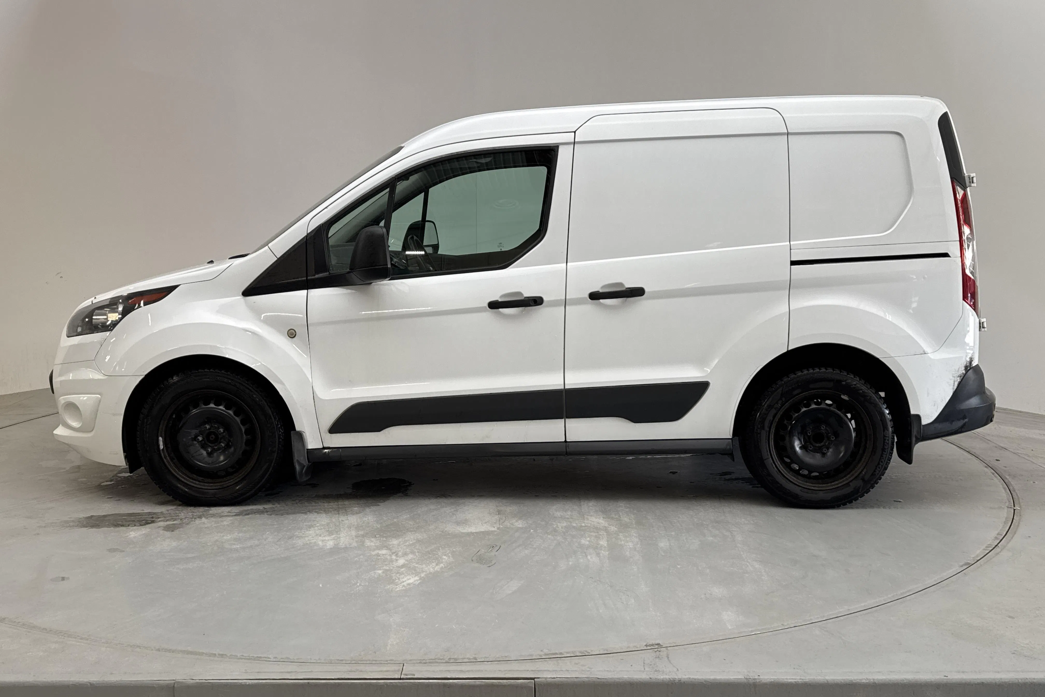 Presentation photo 2 of 12: Ford Transit Connect 1.5 TDCi (100hk) - 144 790 km - Manual - white - 2018