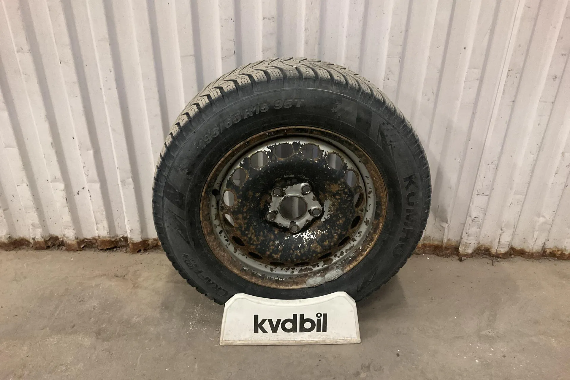 Presentationsfoto 14 av 14: VW Caddy 1.9 TDI Skåp 4motion (105hk) - 17 540 mil - Manuell - Dark Blue - 2010