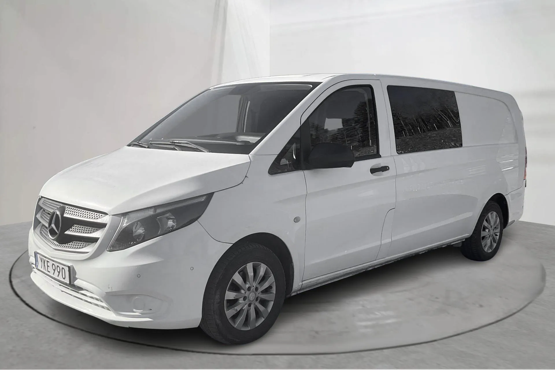 Presentationsfoto 1 av 13: Mercedes Vito Mixto 114 CDI W640 (136hk) - 11 661 mil - Automat - vit - 2017