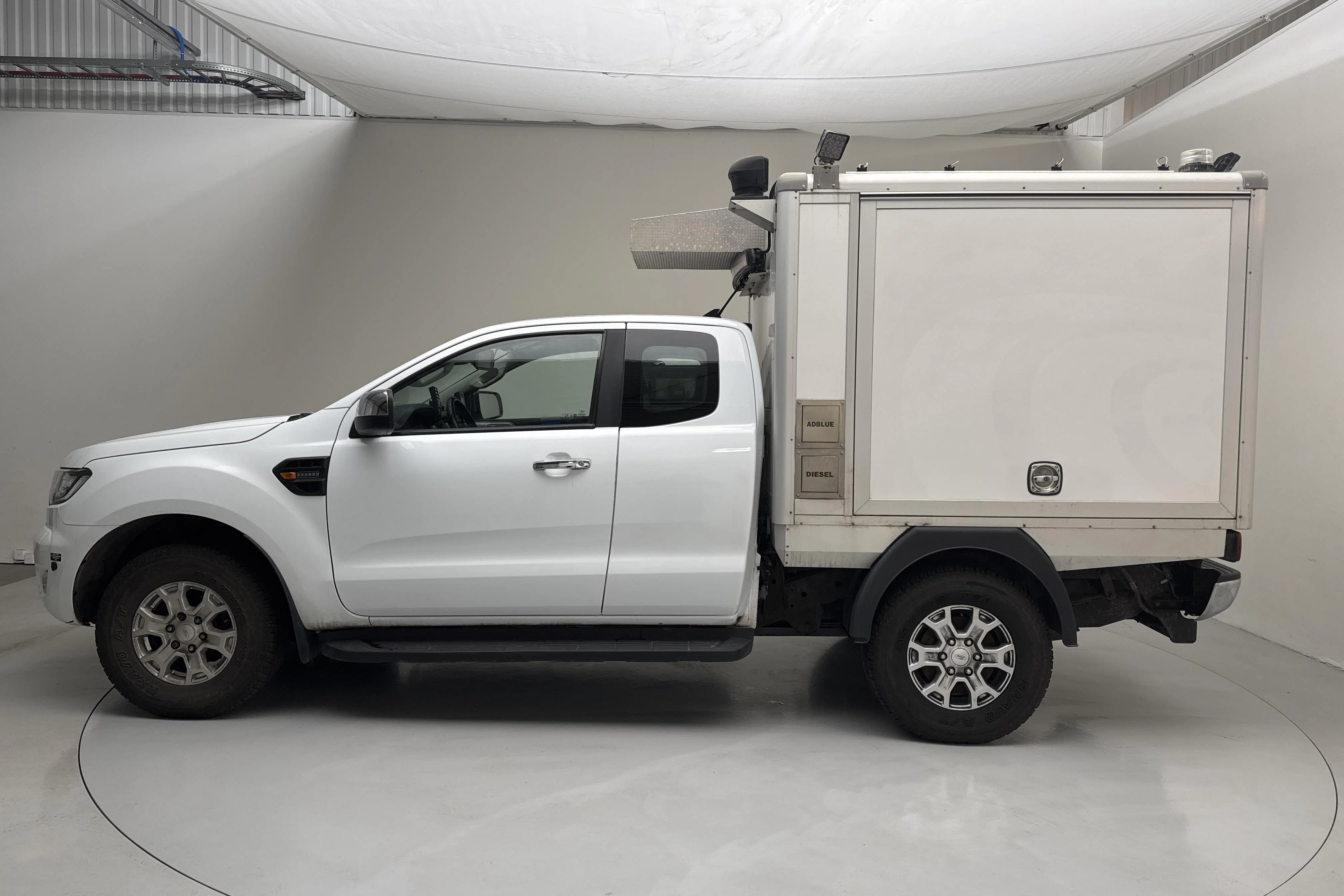 Presentationsfoto 2 av 19: Ford Ranger 2.0 TDCi 4WD (170hk) - 16 712 mil - Automat - vit - 2021