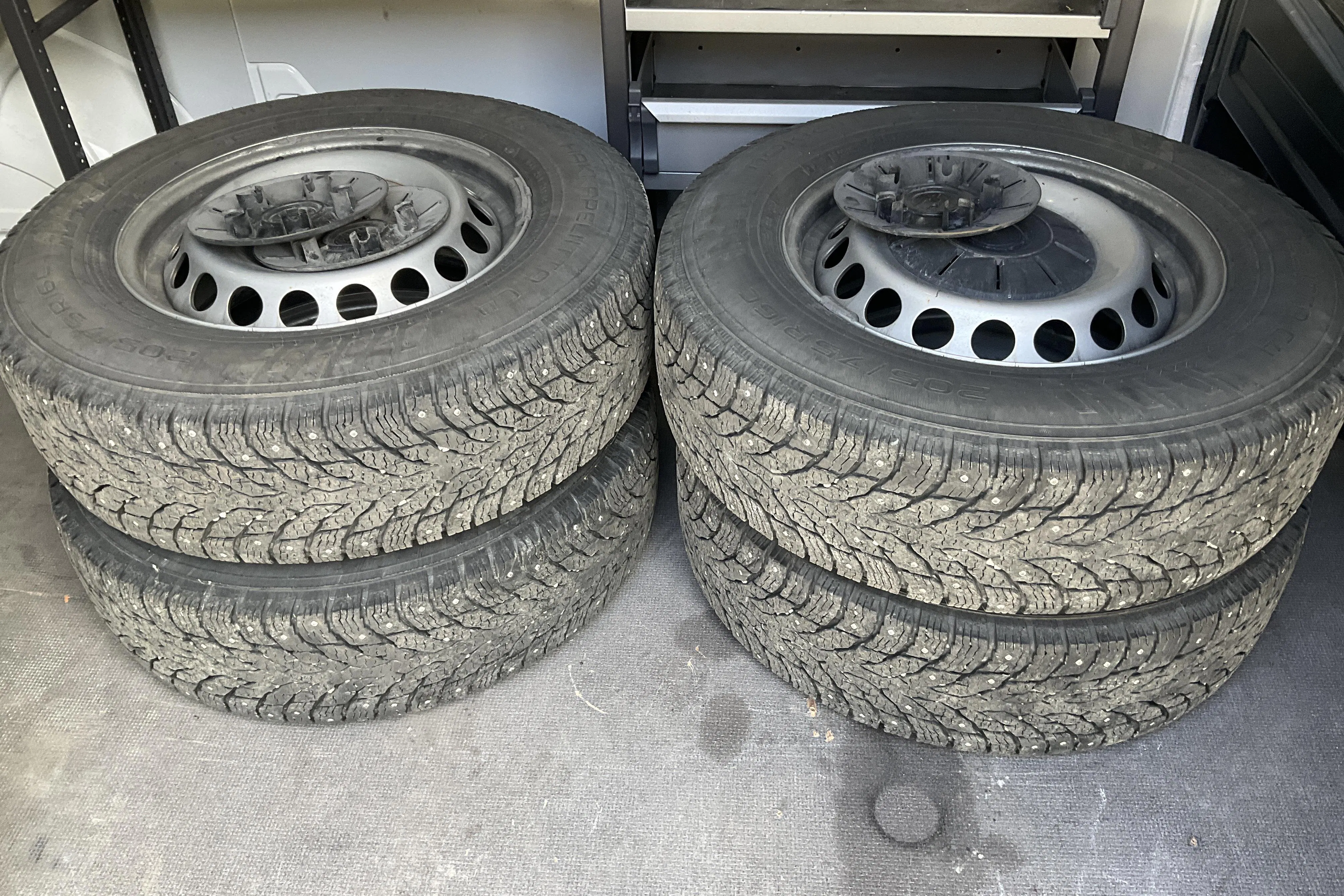 Presentationsfoto 12 av 12: VW Crafter 35 2.0 TDI Skåp (177hk) - 4 014 mil - Automat - vit - 2023