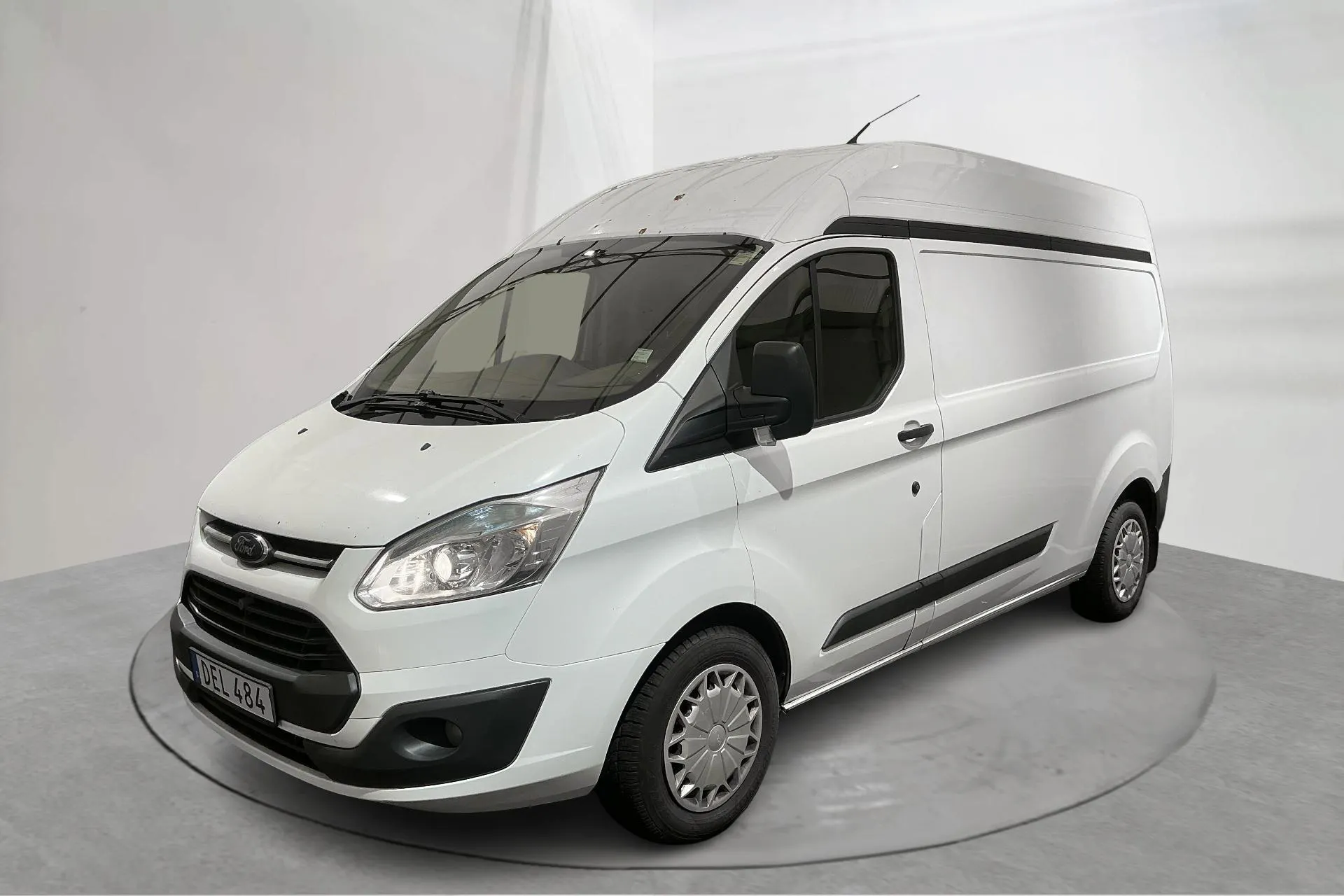 Presentation photo 1 of 13: Ford Transit Custom 300 (125hk) - 227 890 km - Manual - white - 2014