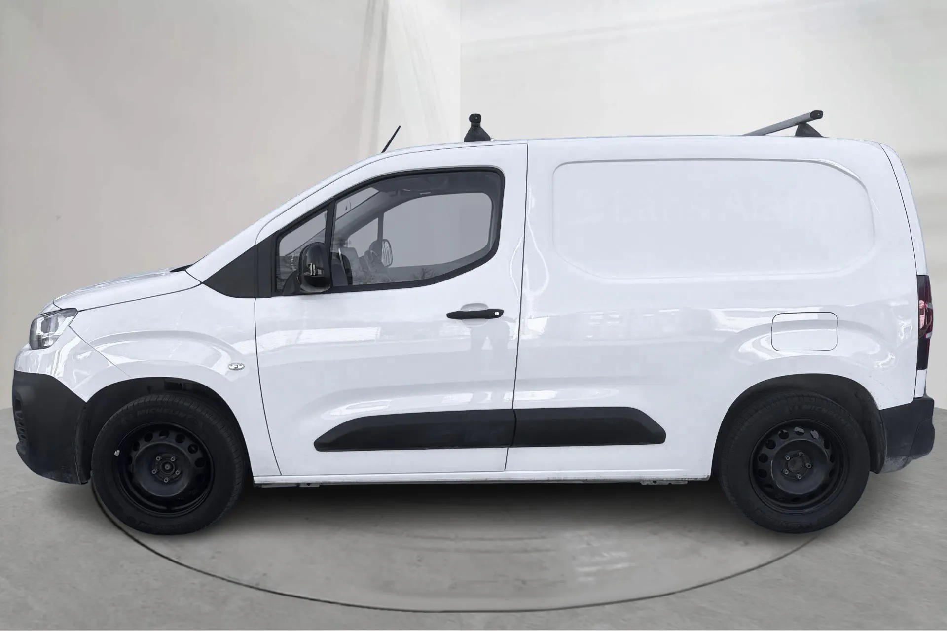 Presentationsfoto 2 av 15: Citroën Berlingo 1.5 BlueHDi Skåp (100hk) - 7 642 mil - Manuell - vit - 2022