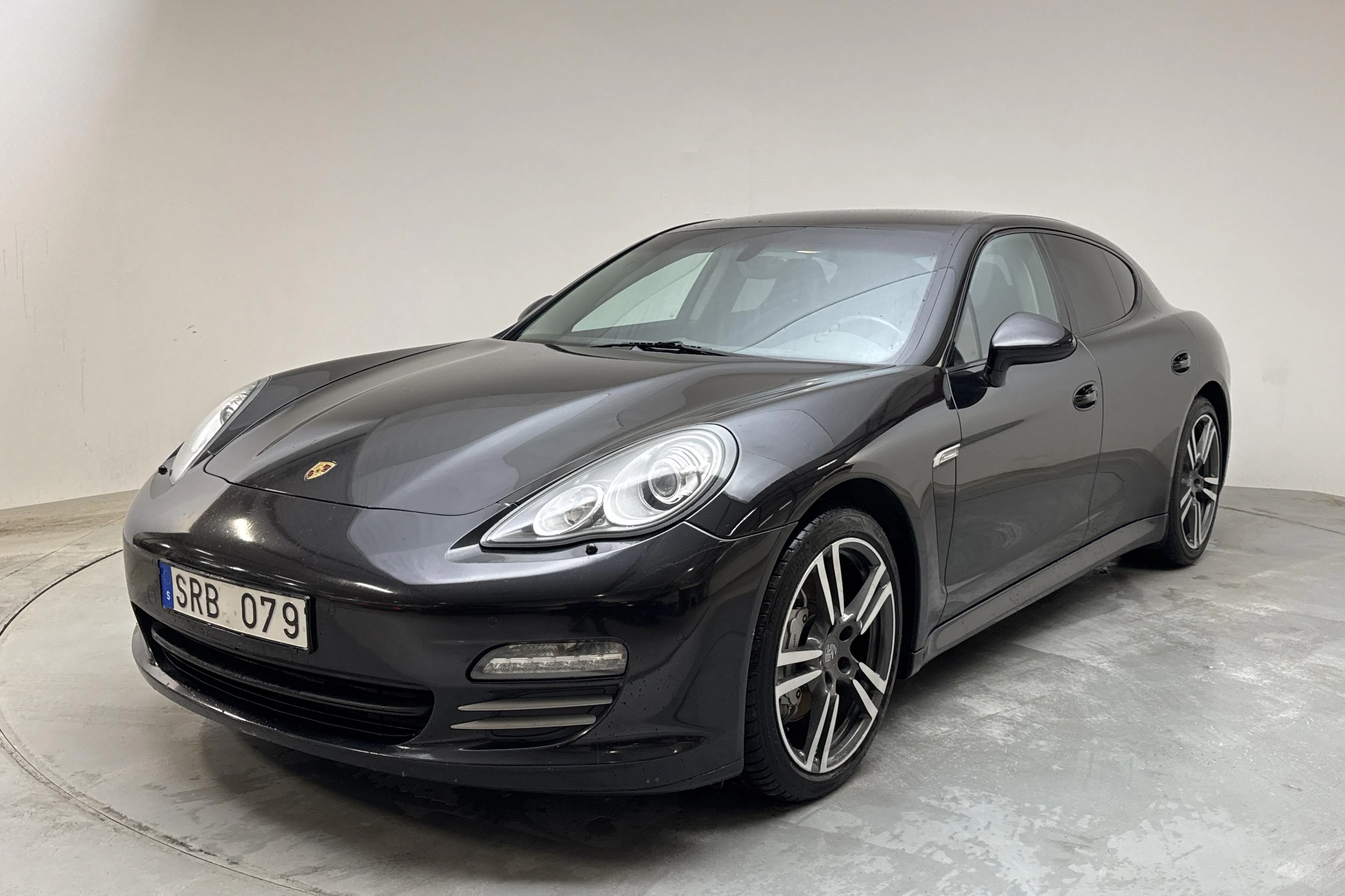 Porsche Panamera 4S (400hk)