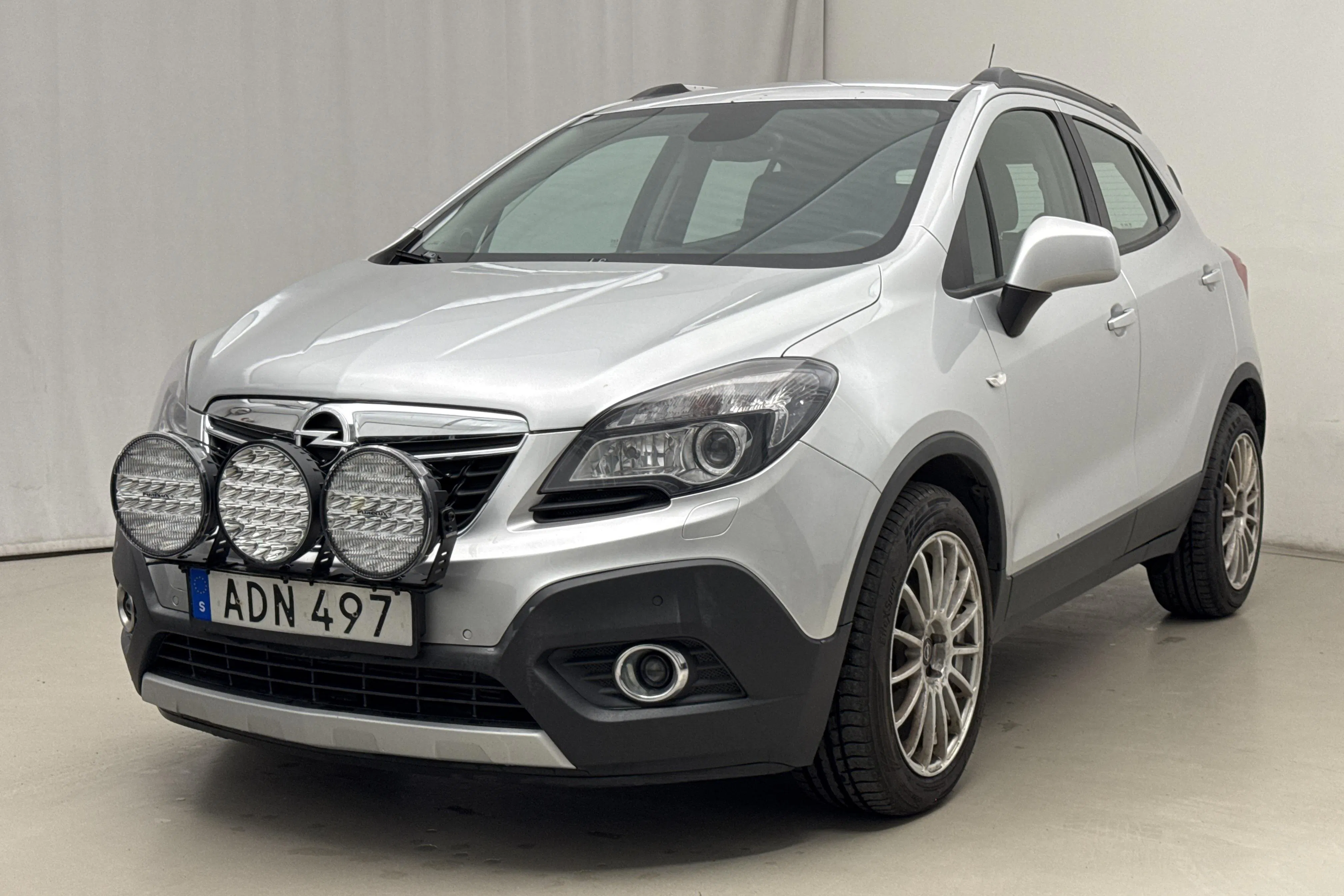 Presentation photo 1 of 16: Opel Mokka 1.7 CDTI ECOTEC (130hk) - 274 190 km - Manual - gray - 2013