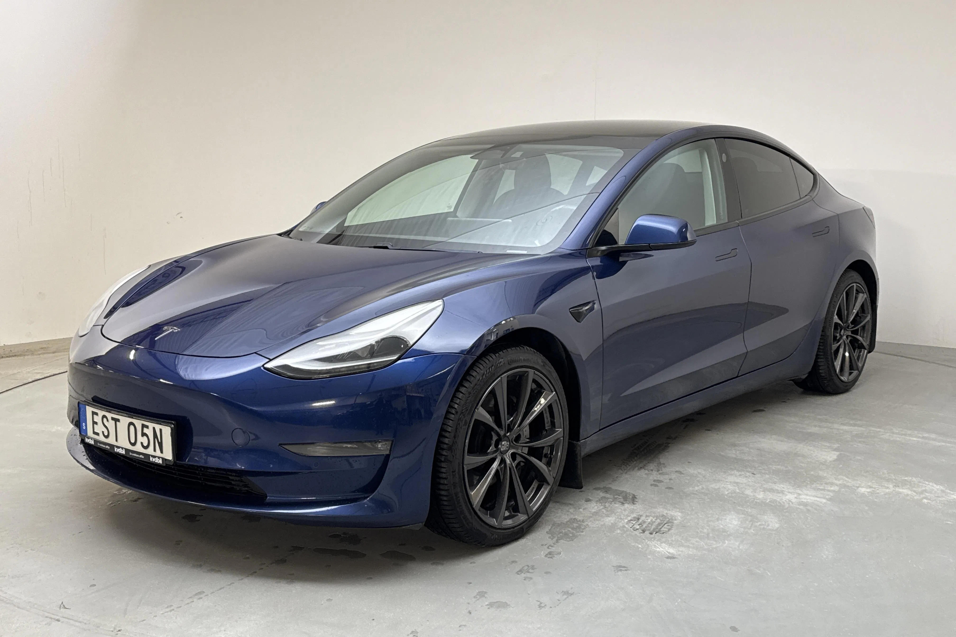 Presentationsfoto 1 av 18: Tesla Model 3 Long Range Dual Motor AWD - 15 121 mil - Automat - blå - 2021