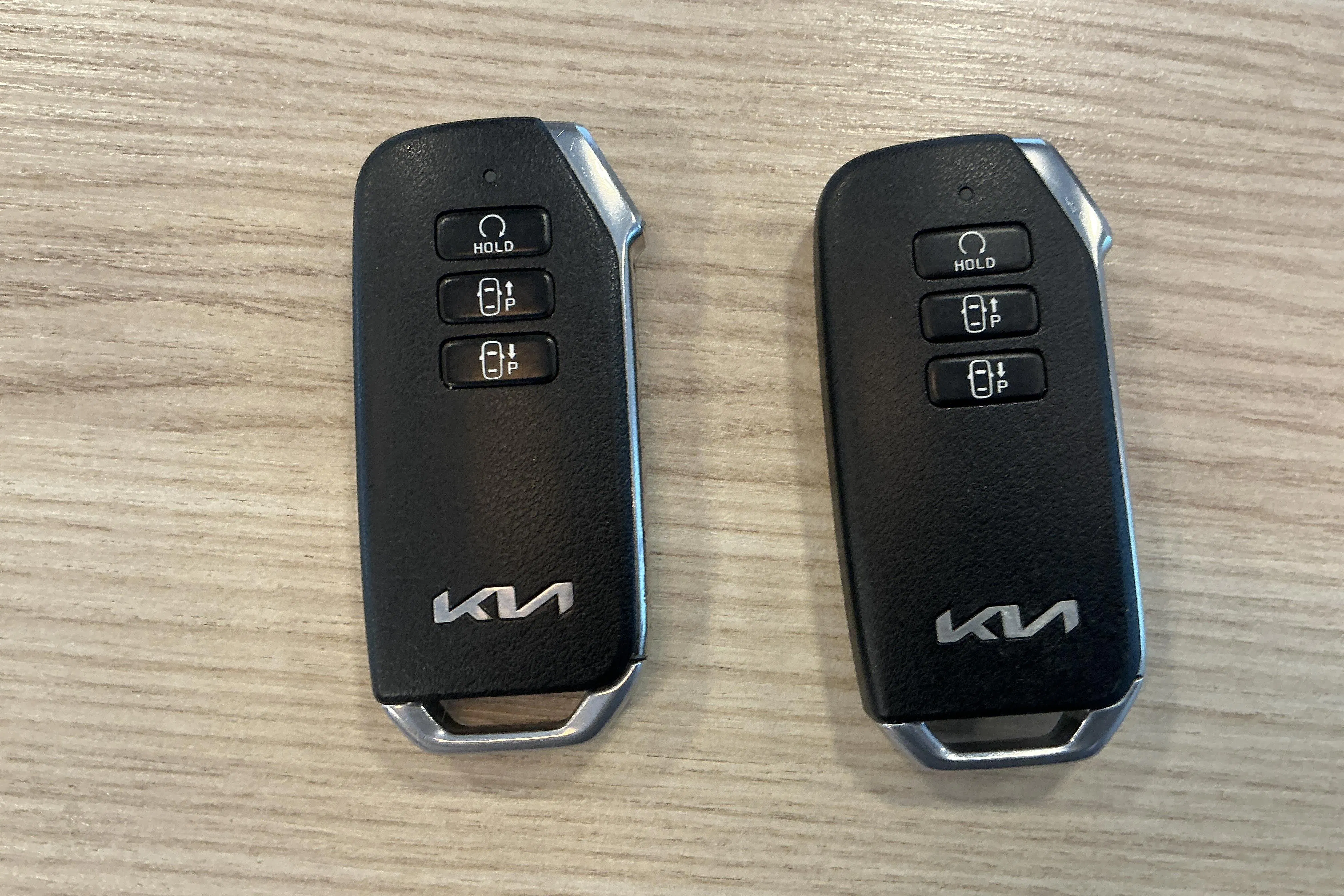 Presentationsfoto 19 av 19: KIA Sportage PHEV AWD (265hk) - 6 300 mil - Automat - röd - 2022