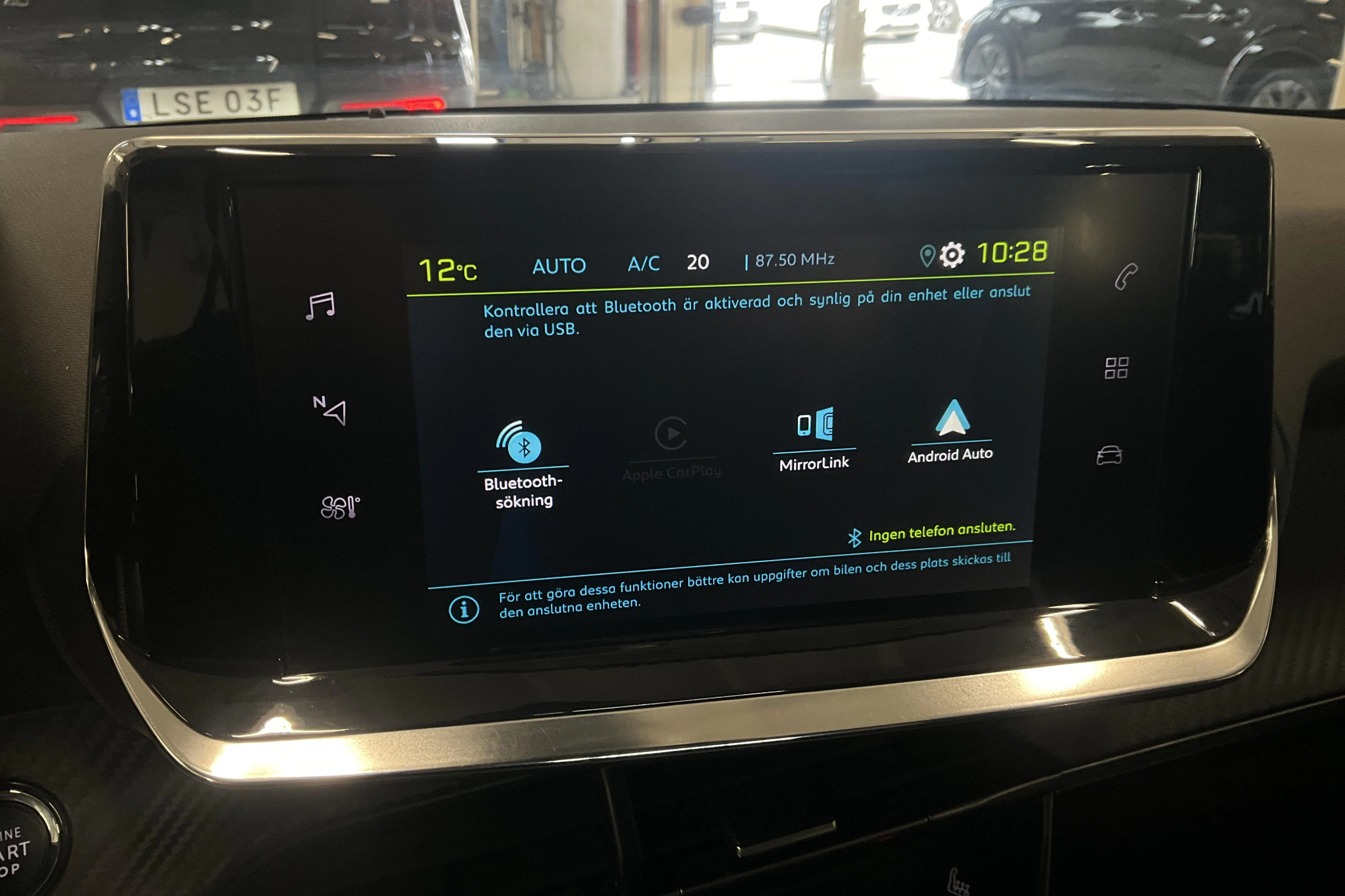 Presentationsfoto 18 av 18: Peugeot e-208 50kWh 5dr (136hk) - 13 767 mil - Automat - vit - 2022