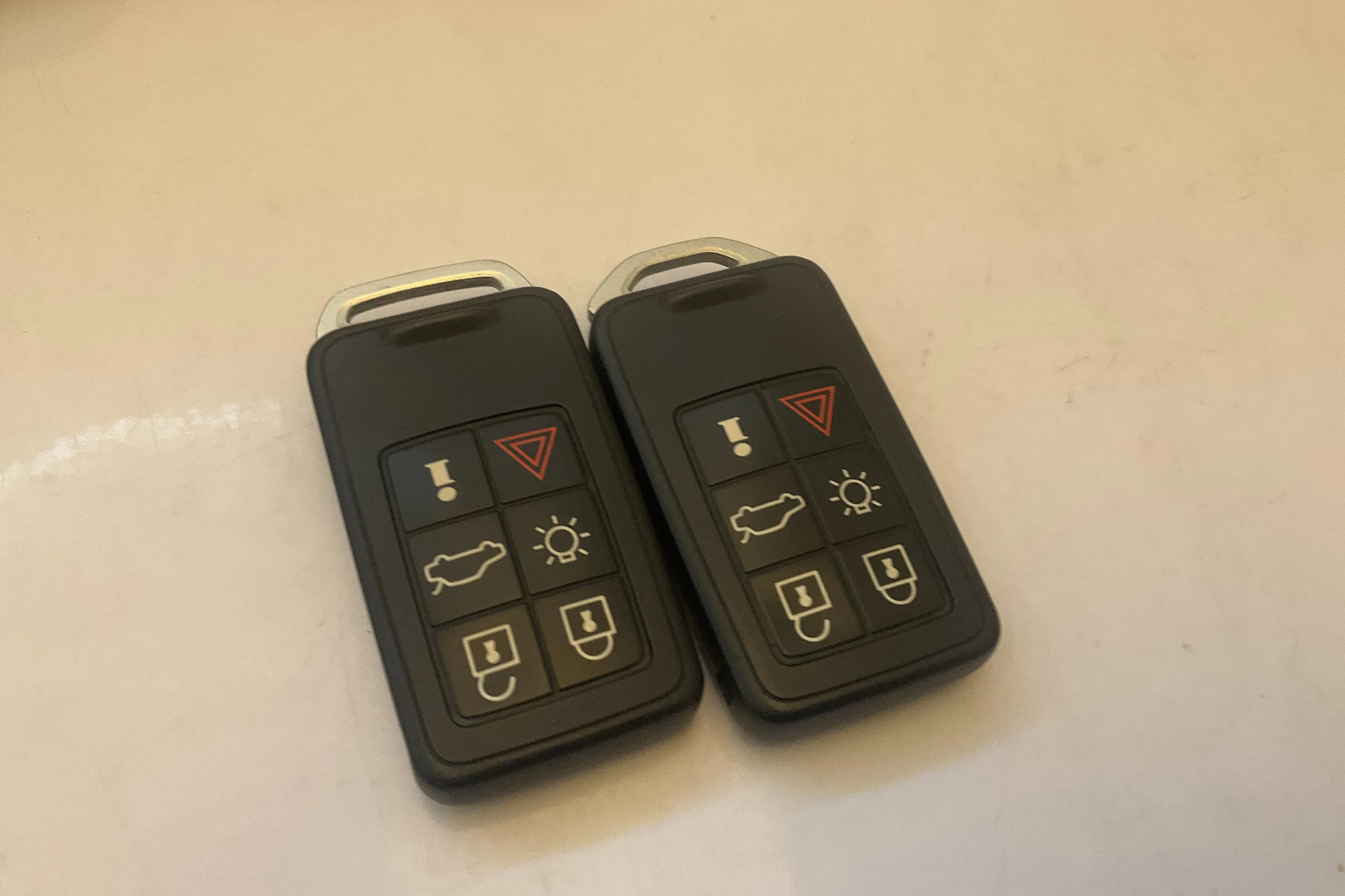 Presentationsfoto 16 av 16: Volvo XC60 D4 AWD (190hk) - 8 813 mil - Automat - blå - 2017