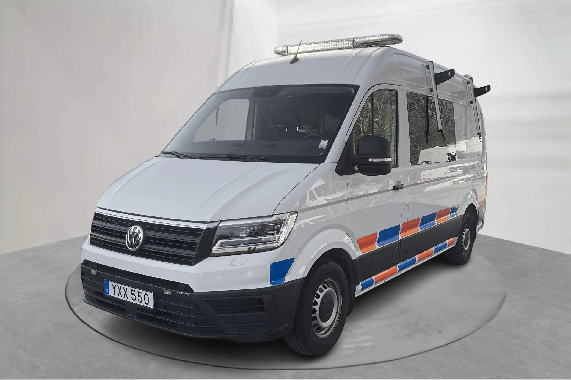 Presentationsfoto 1 av 16: VW Crafter 35 2.0 TDI Skåp (177hk) - 9 748 mil - Automat - vit - 2018