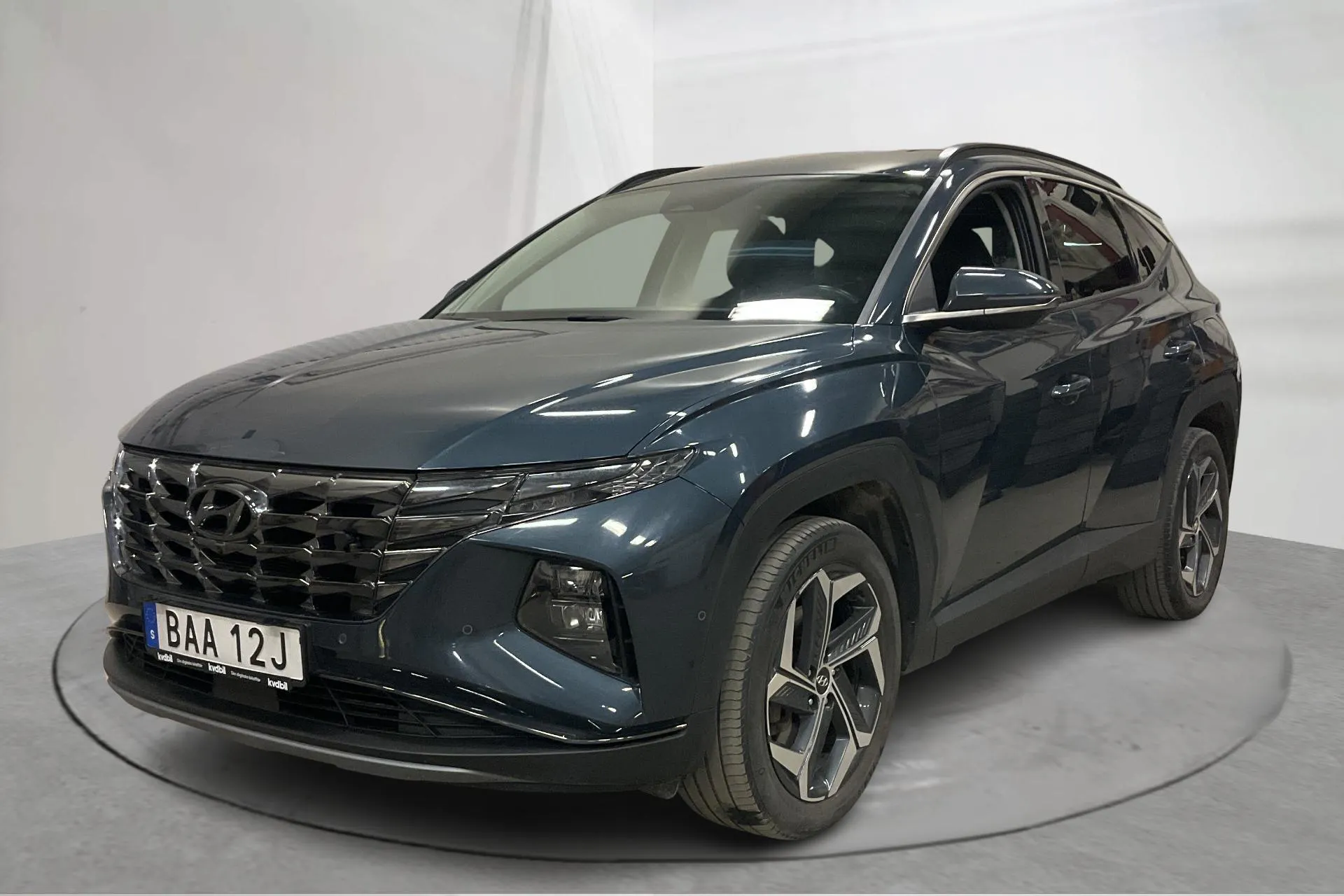 Presentationsfoto 1 av 19: Hyundai Tucson 1.6 GDI Hybrid 4WD (230hk) - 7 218 mil - Automat - blå - 2022