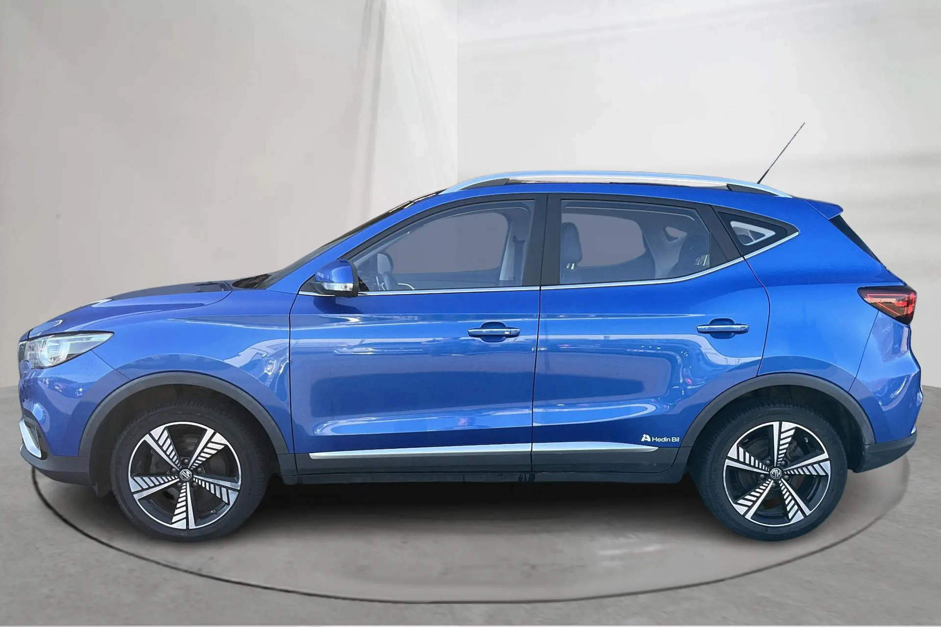 Presentationsfoto 2 av 23: MG ZS EV (143hk) - 6 190 mil - Automat - blå - 2020