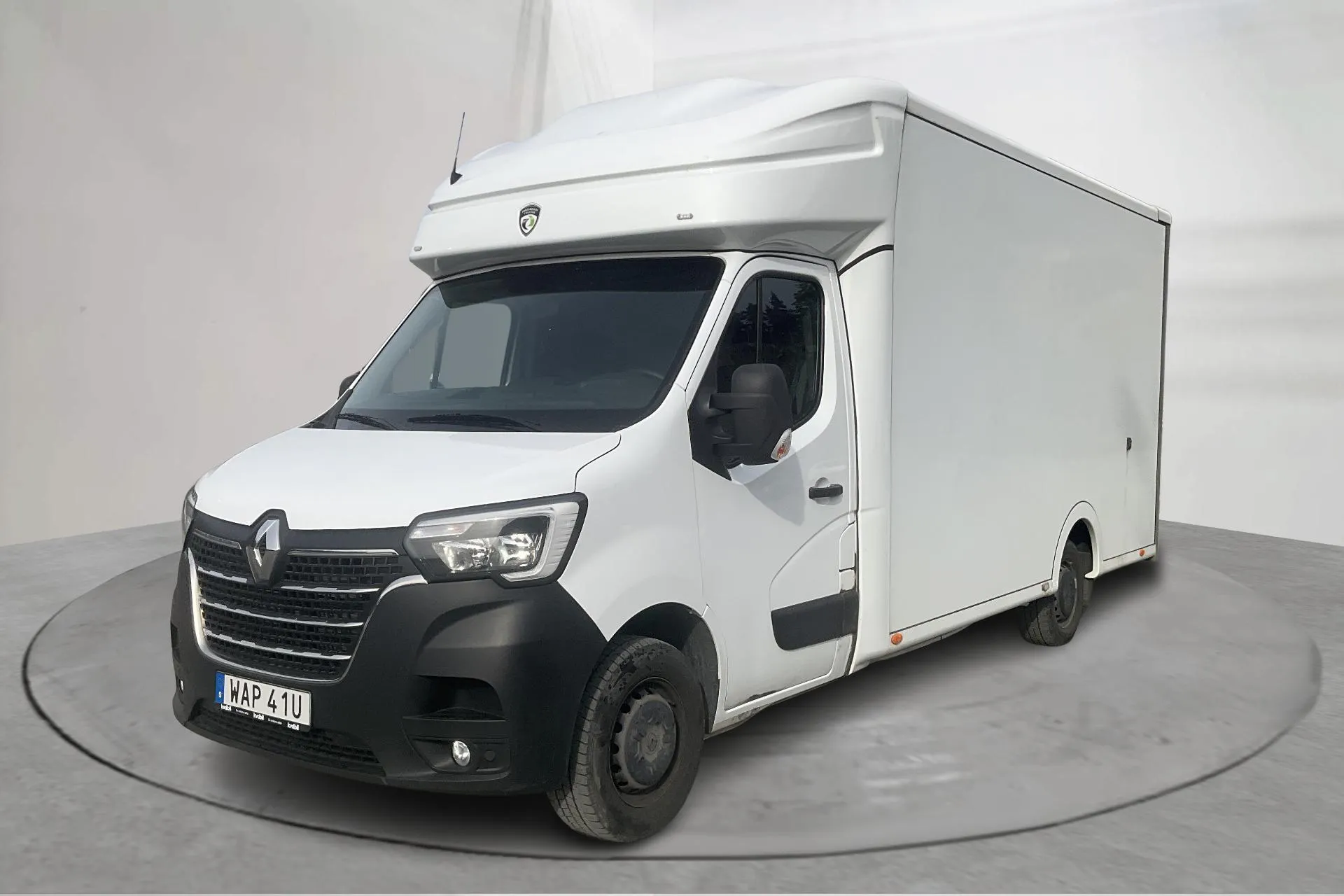 Presentation photo 1 of 13: Renault Master 2.3 dCi Chassi RWD (165hk) - 71 780 km - Manual - white - 2024