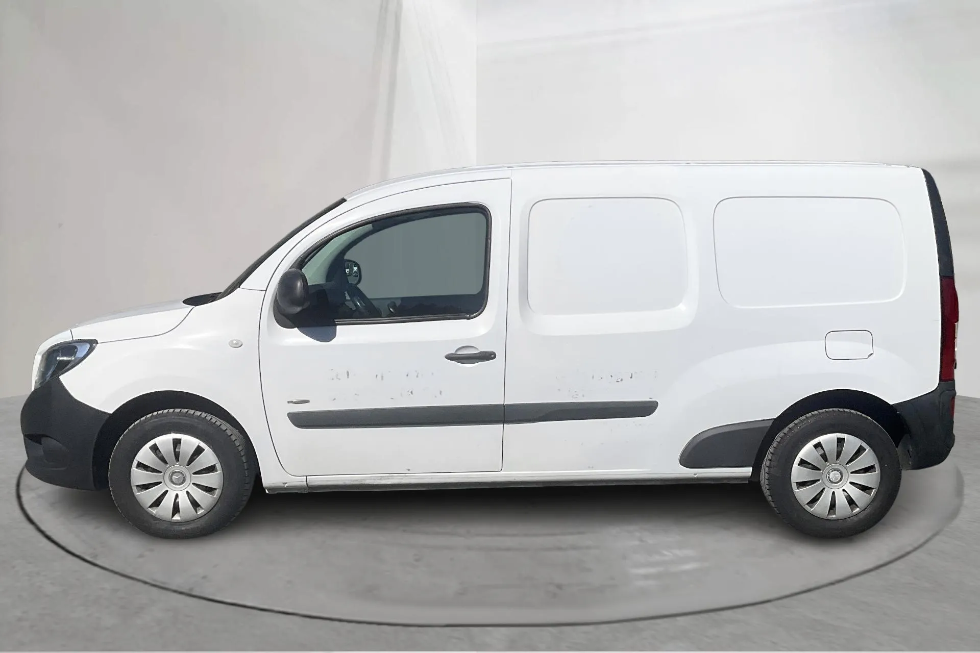 Presentation photo 2 of 12: Mercedes Citan 109 1.5 CDI (90hk) - 158 280 km - Manual - white - 2017