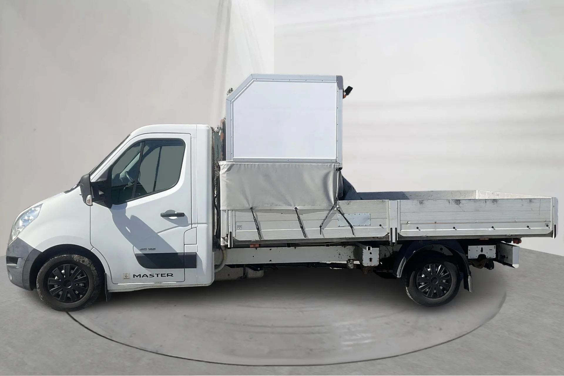 Presentation photo 2 of 12: Renault Master 2.3 dCi Flak/Skåp 2WD (125hk) - 116 010 km - Manual - white - 2011