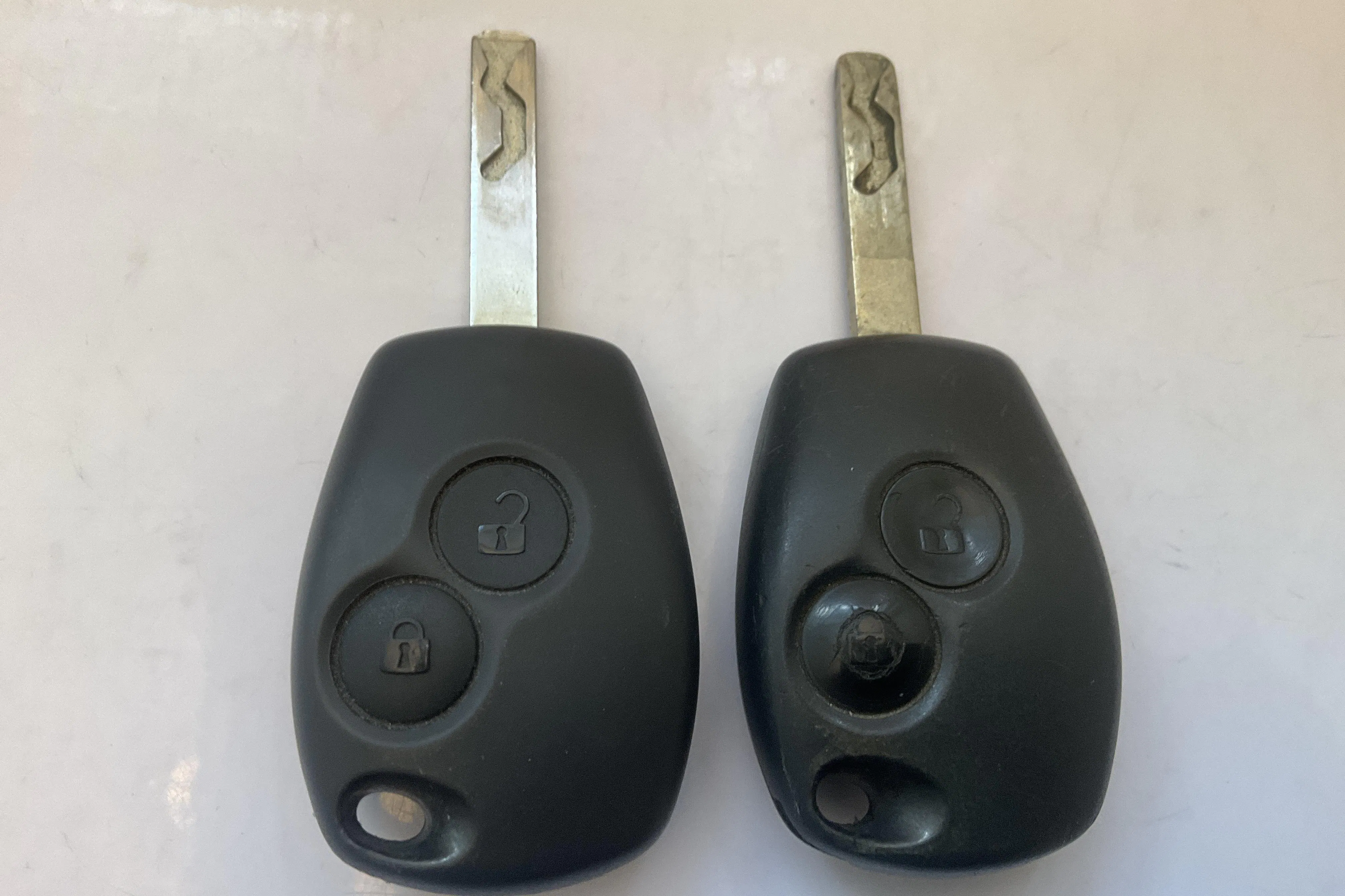 Presentation photo 12 of 12: Renault Master 2.3 dCi Flak/Skåp 2WD (125hk) - 116 010 km - Manual - white - 2011