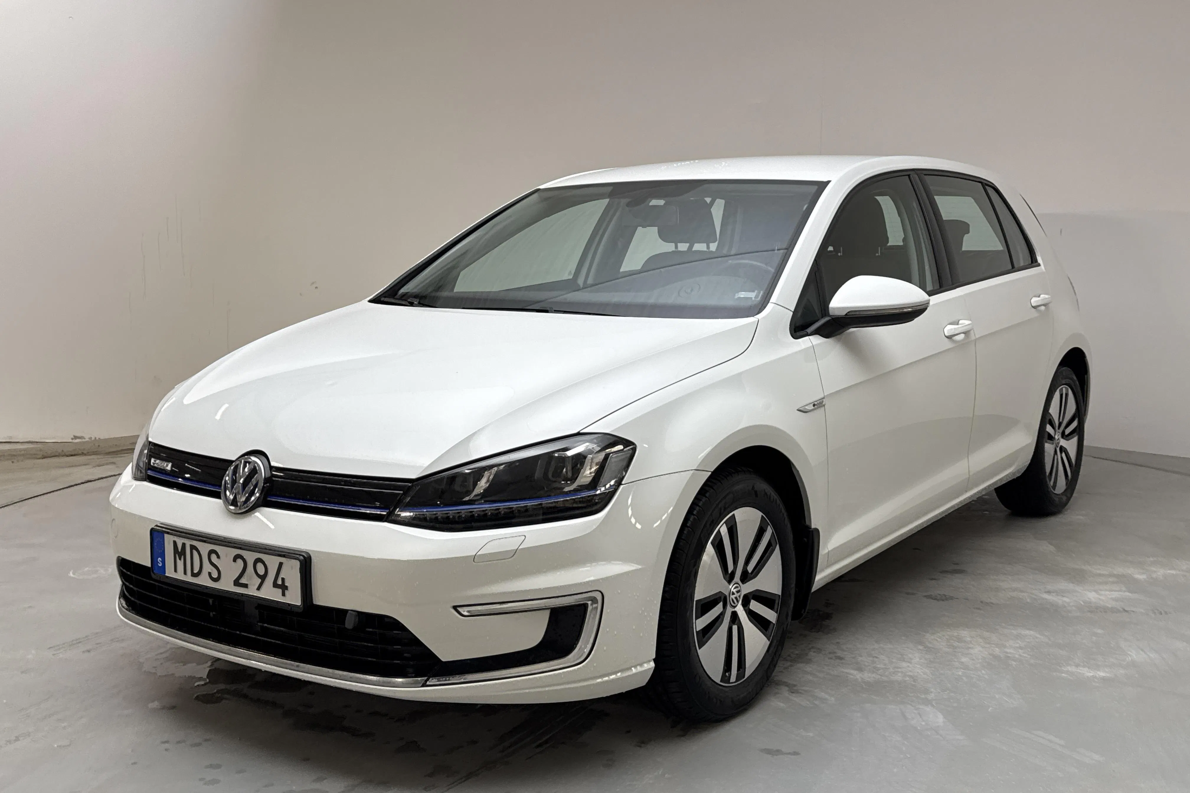 Presentation photo 1 of 14: VW e-Golf VII 5dr (115hk) - 81 760 km - Automatic - white - 2016