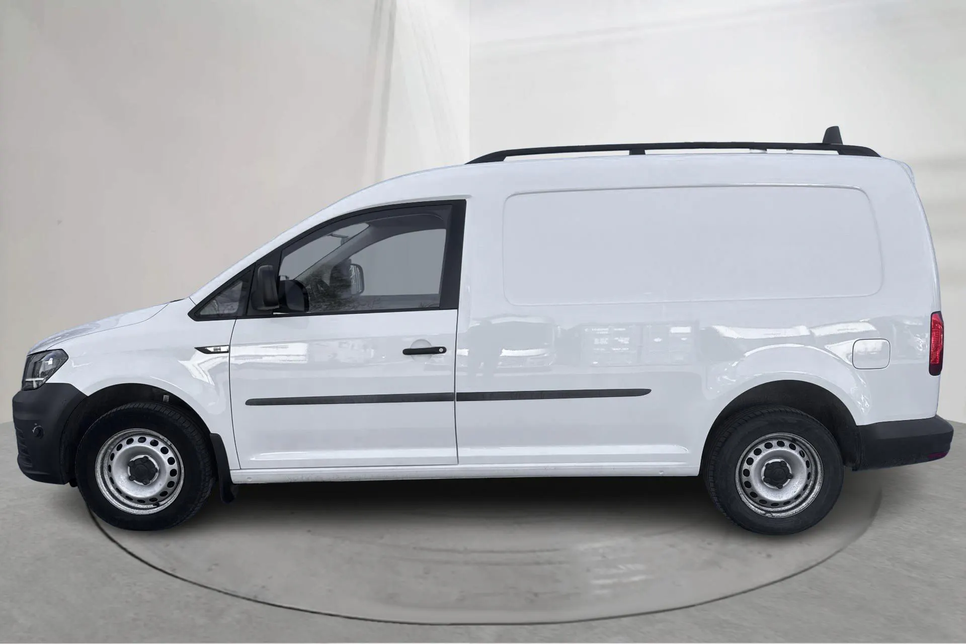 Presentationsfoto 2 av 17: VW Caddy Maxi 2.0 TDI 4MOTION (122hk) - 4 377 mil - Manuell - vit - 2019