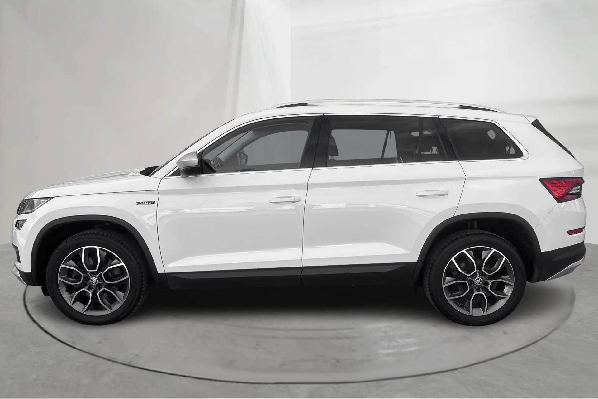Presentation photo 2 of 17: Skoda Kodiaq 2.0 TDI 4X4 (190hk) - 150 770 km - Automatic - white - 2020