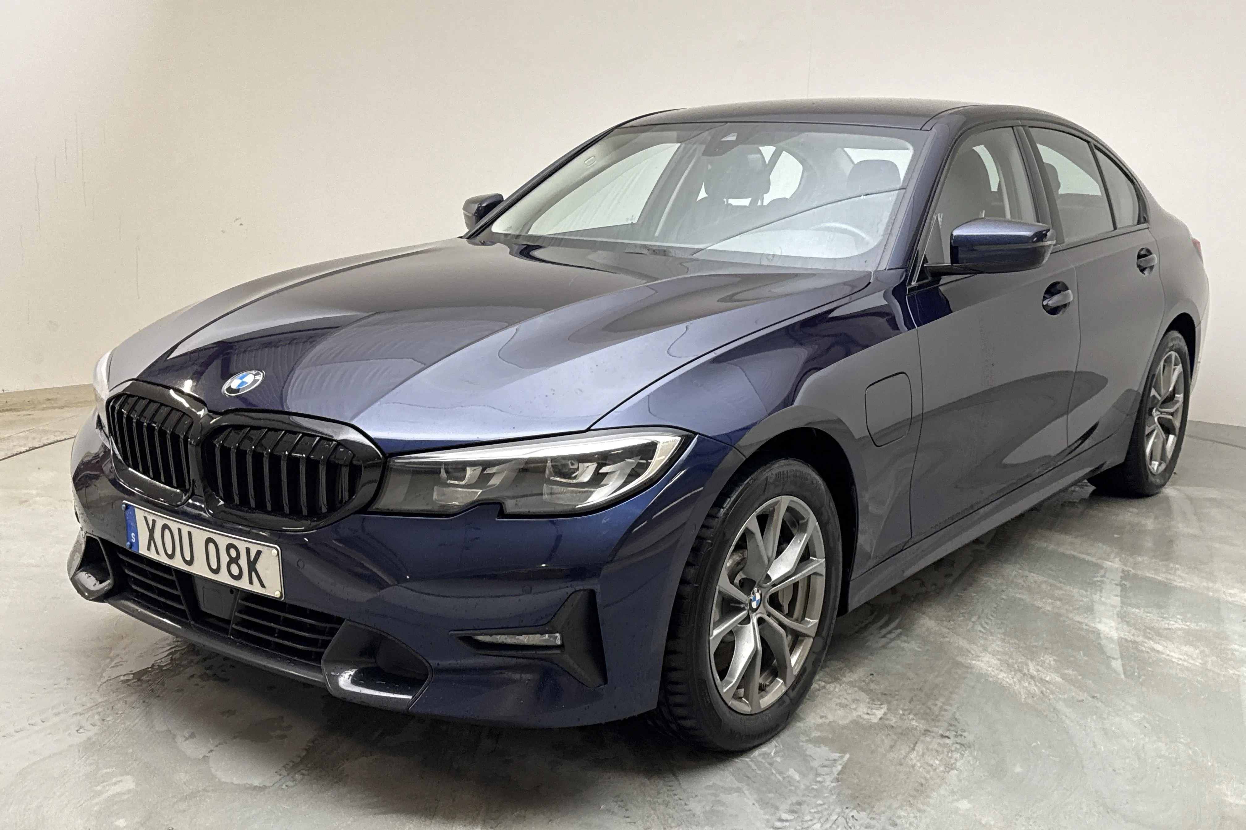 Presentation photo 1 of 15: BMW 330e Sedan, G20 (292hk) - 116 140 km - Automatic - blue - 2021